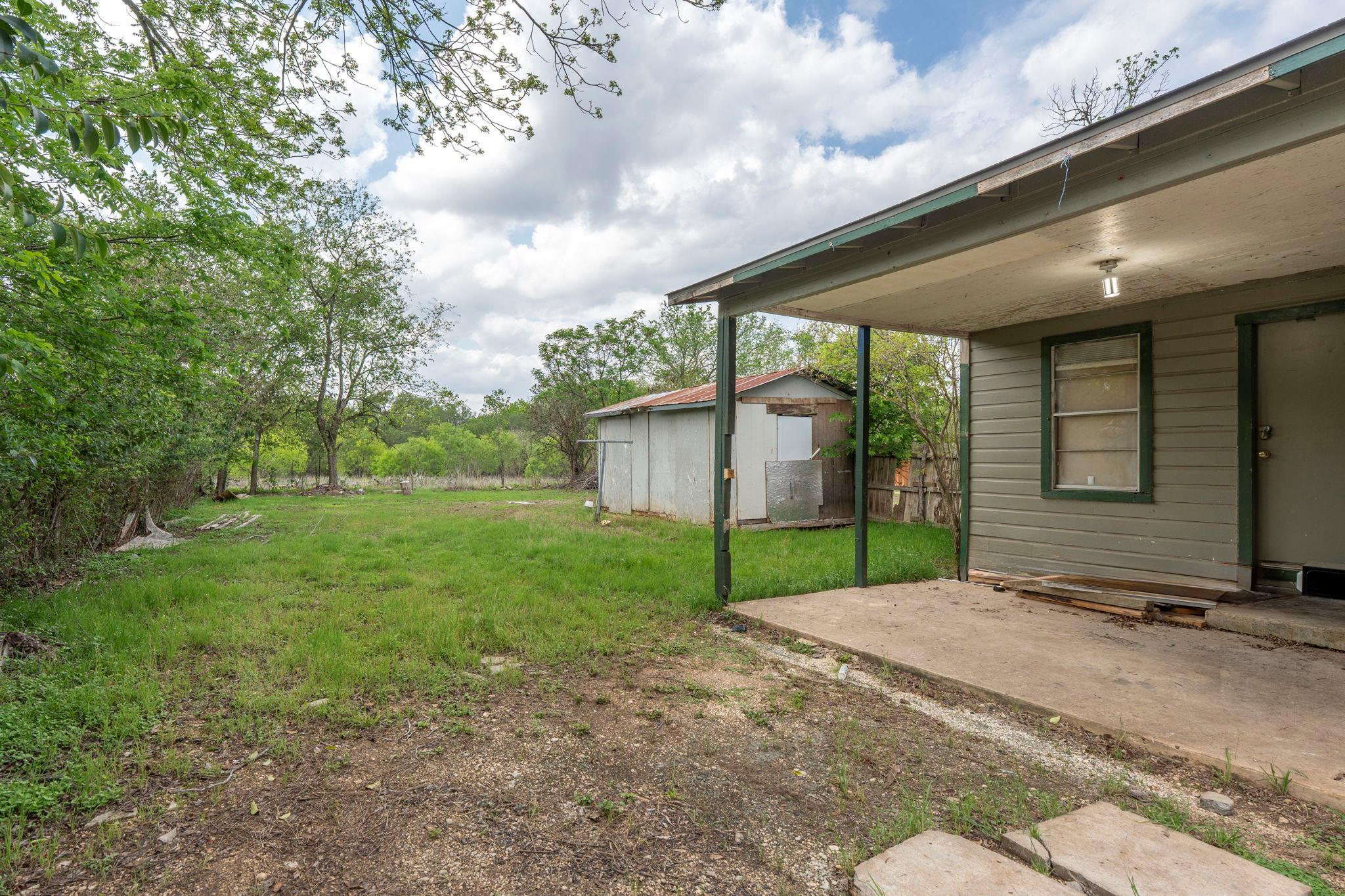 1130 Gravel St, San Marcos, TX 78666
