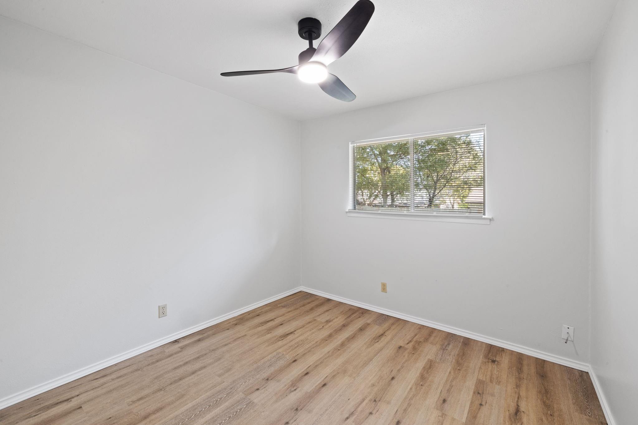 10001 Woodglen Dr, Austin, TX 78753