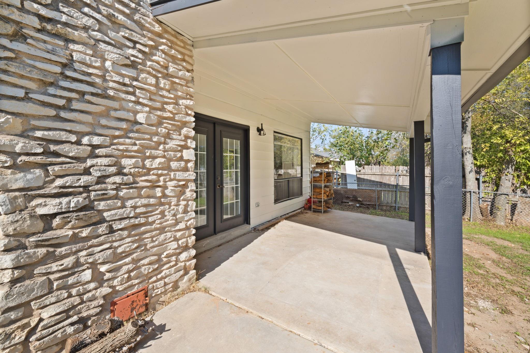 10001 Woodglen Dr, Austin, TX 78753