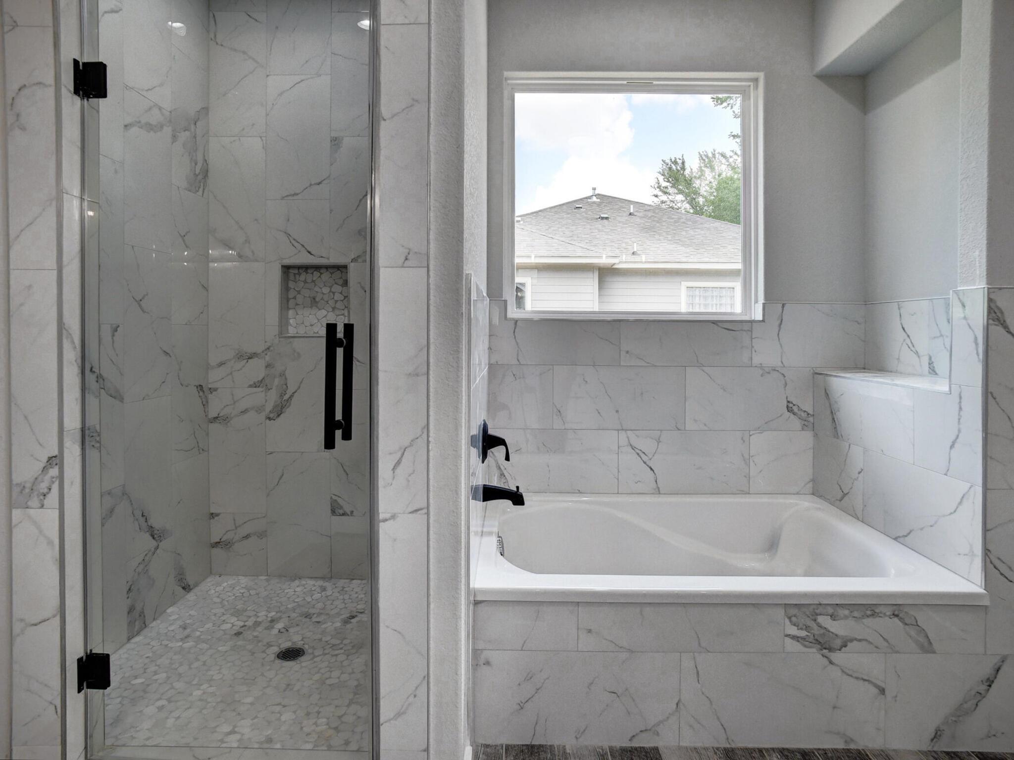 207 Waipahoehoe Dr, Bastrop, TX 78602