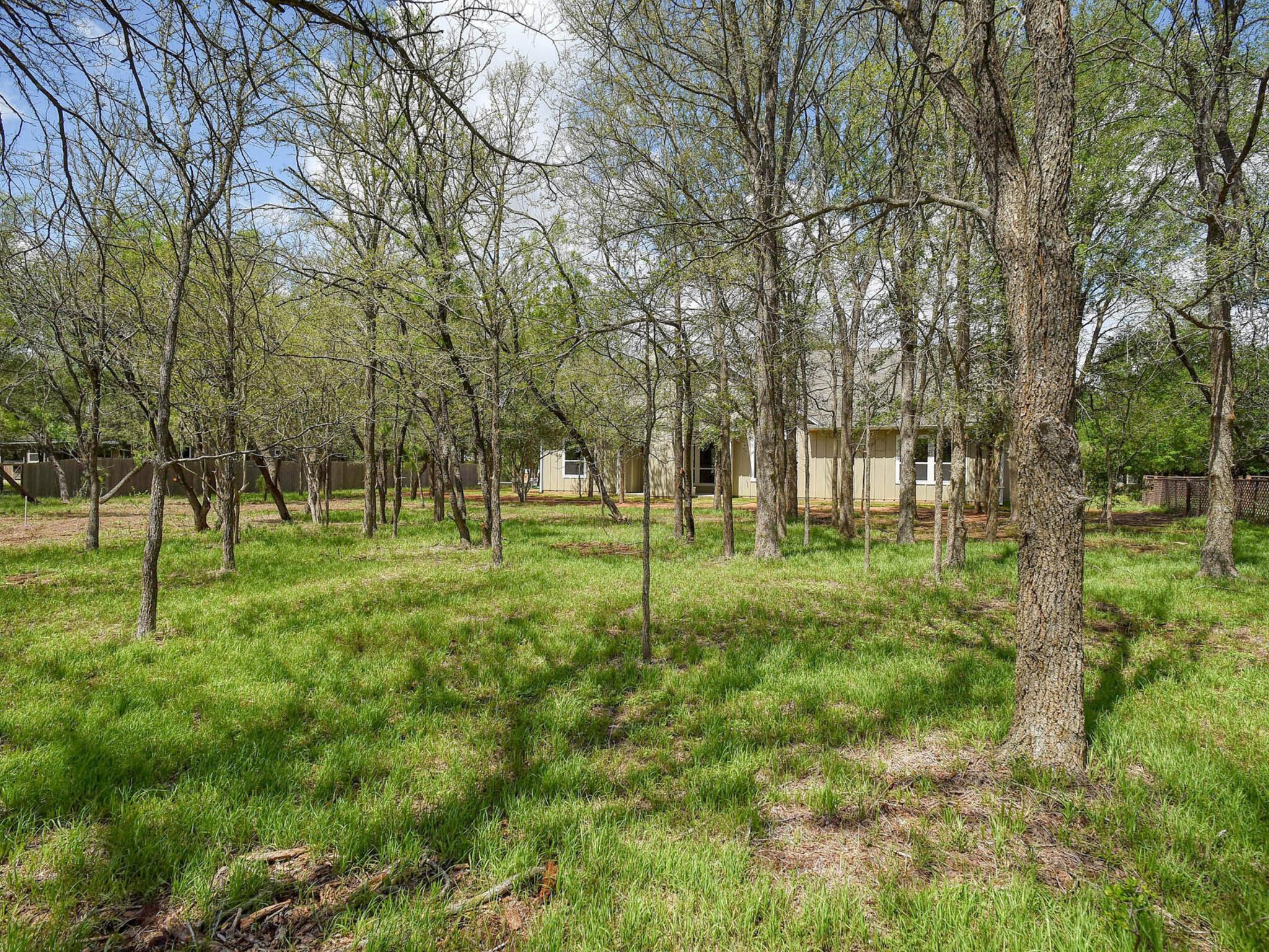 207 Waipahoehoe Dr, Bastrop, TX 78602