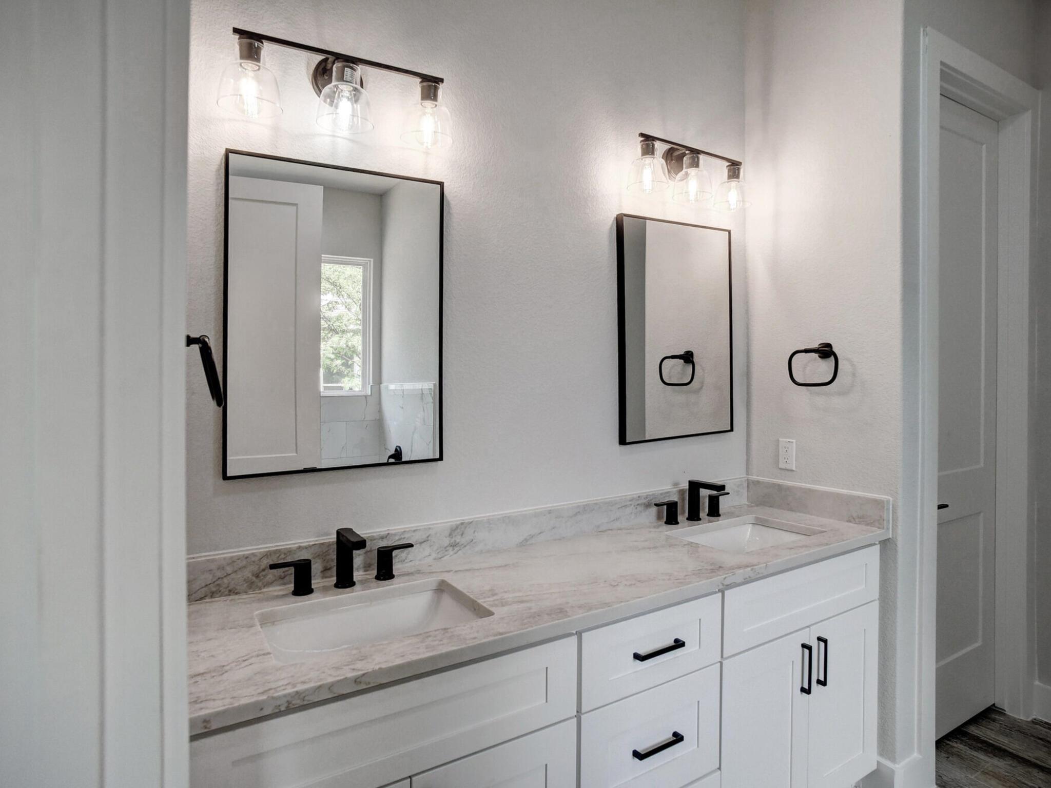 207 Waipahoehoe Dr, Bastrop, TX 78602