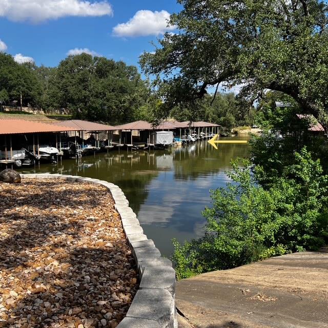 120 Cove Ln, Llano, TX 78643