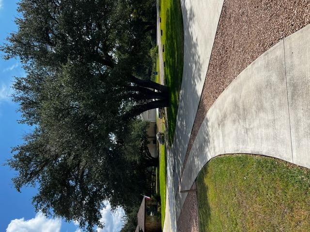 120 Cove Ln, Llano, TX 78643