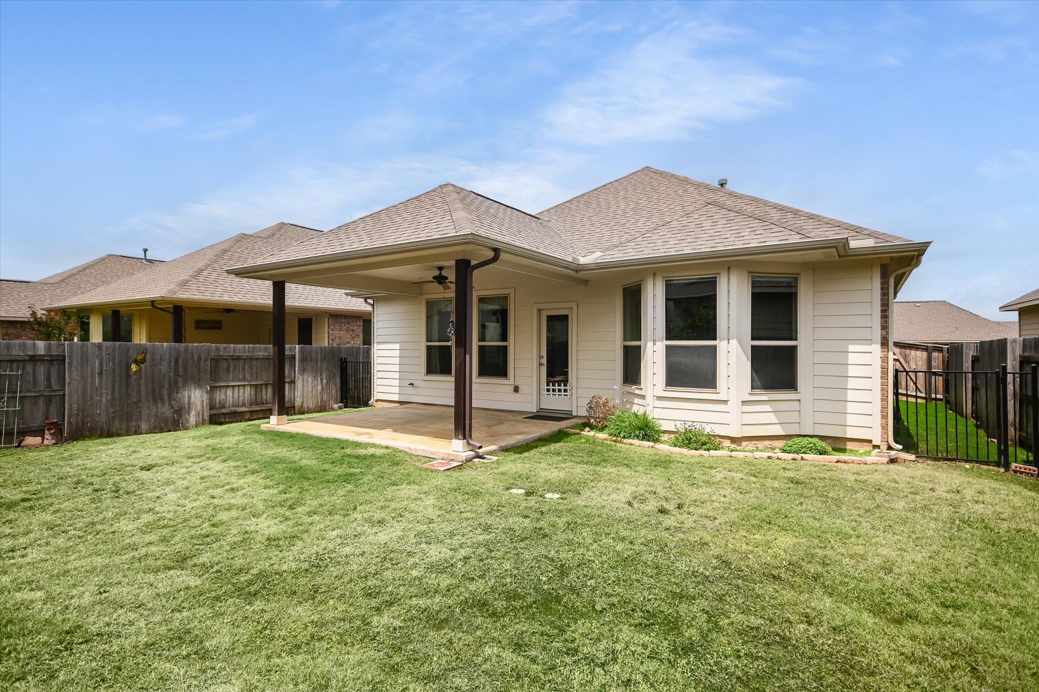 5013 Pearl Crescent Ln, Georgetown, TX 78626