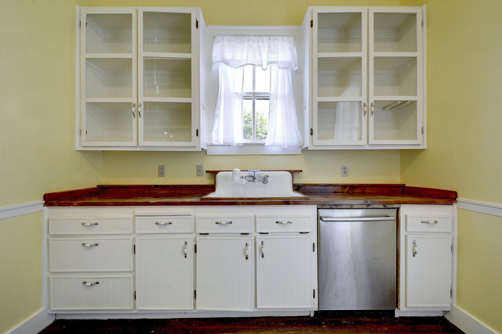 304 Olive St, Smithville, TX 78957