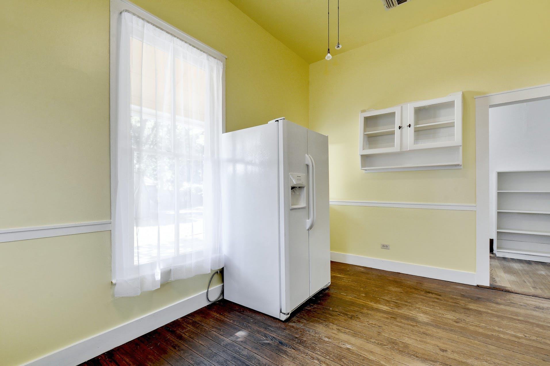 304 Olive St, Smithville, TX 78957