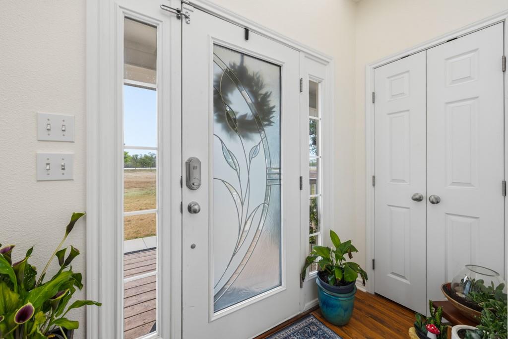 100 Little El Paso Rd, Martindale, TX 78655