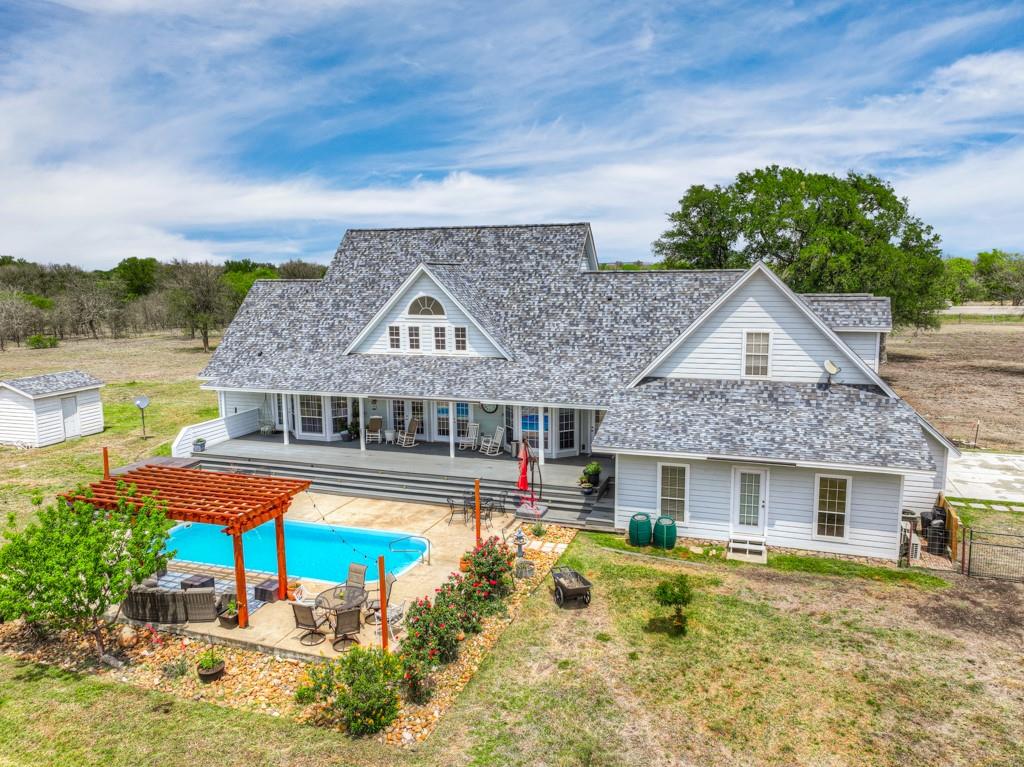 100 Little El Paso Rd, Martindale, TX 78655