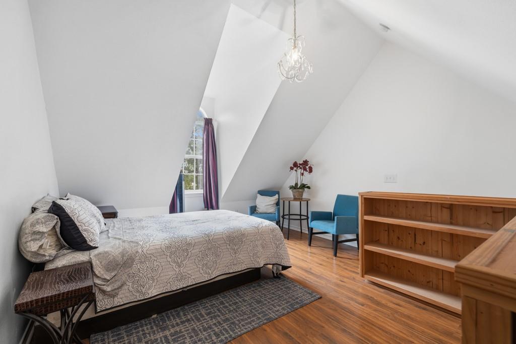 100 Little El Paso Rd, Martindale, TX 78655