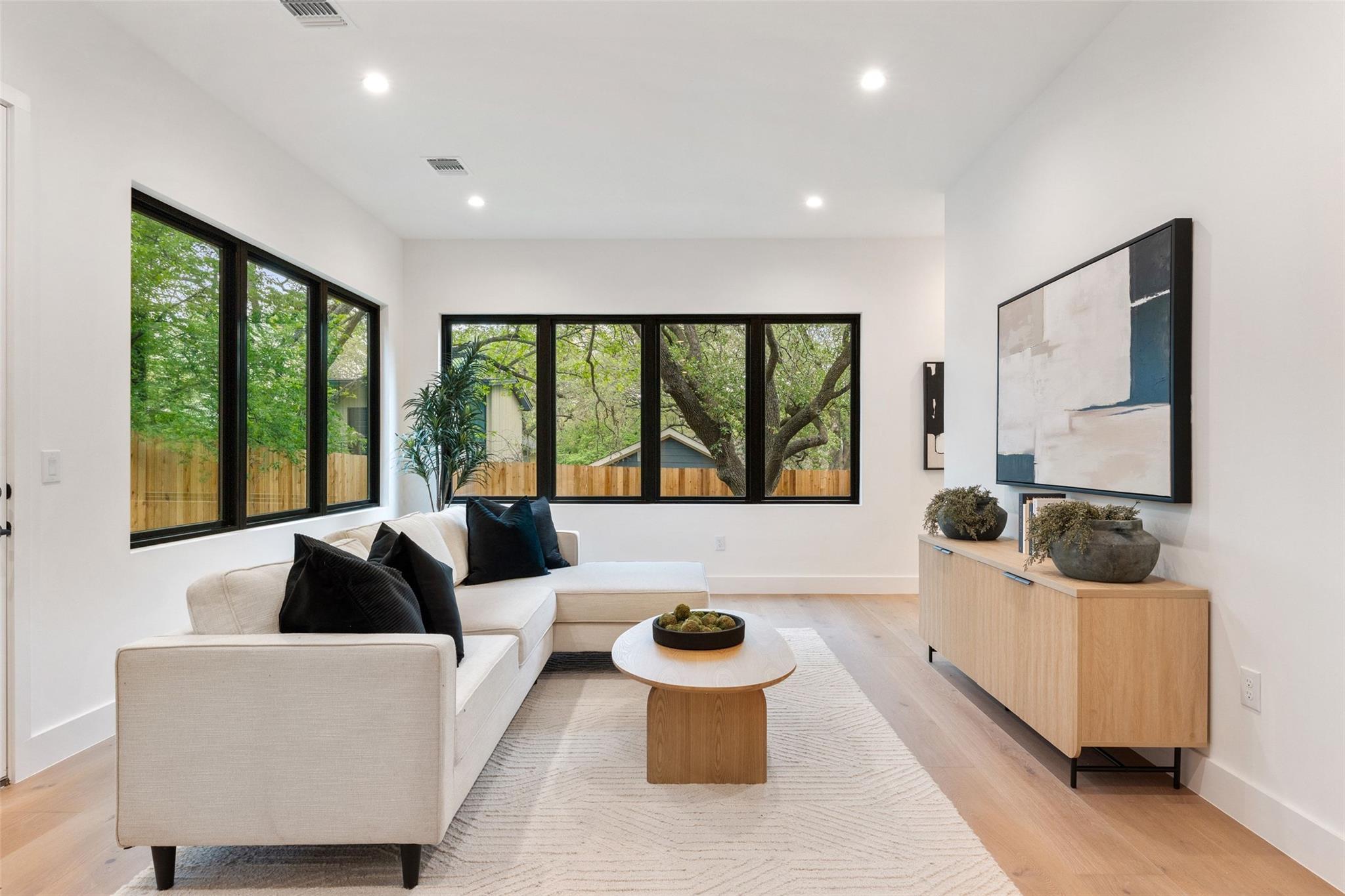 2611 Oak Crest Ave # A, Austin, TX 78704