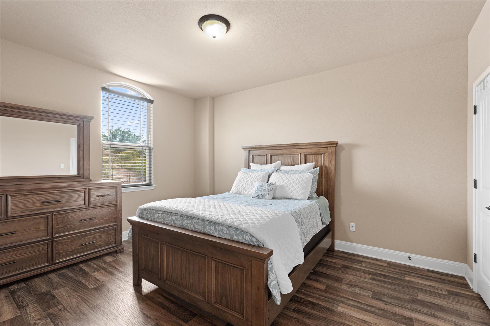 200 Lake Livingston Dr, Georgetown, TX 78628