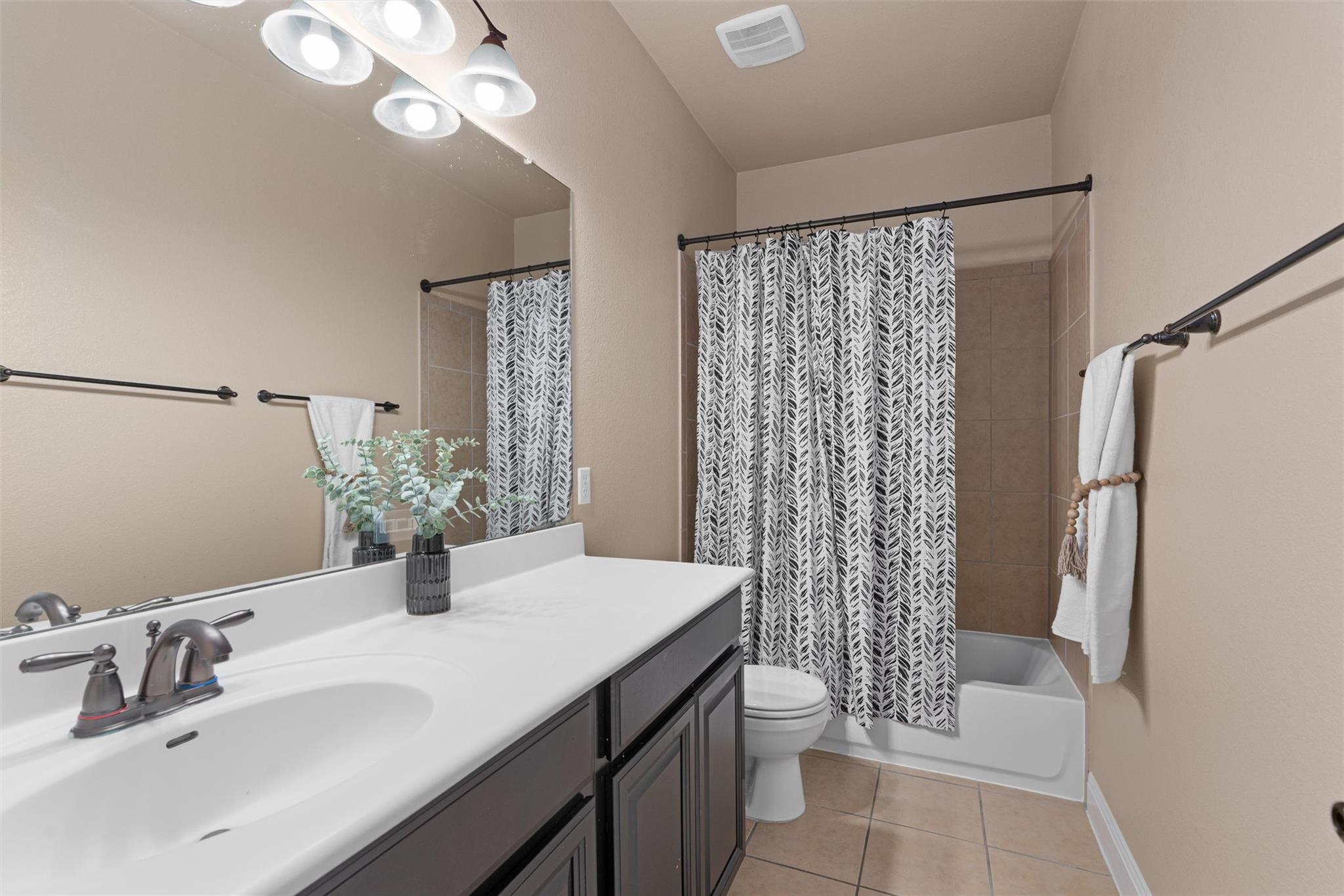 200 Lake Livingston Dr, Georgetown, TX 78628