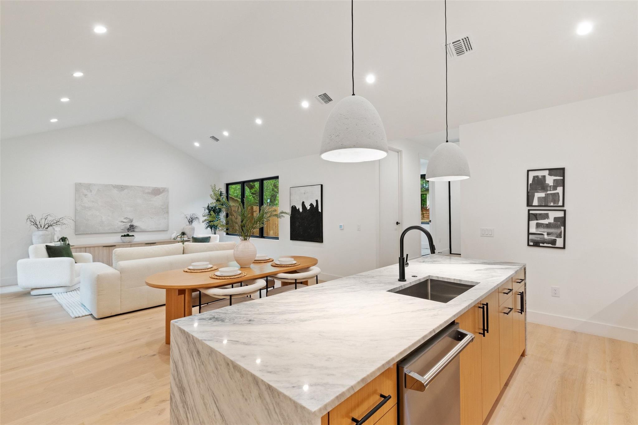 2611 Oak Crest Ave # B, Austin, TX 78704