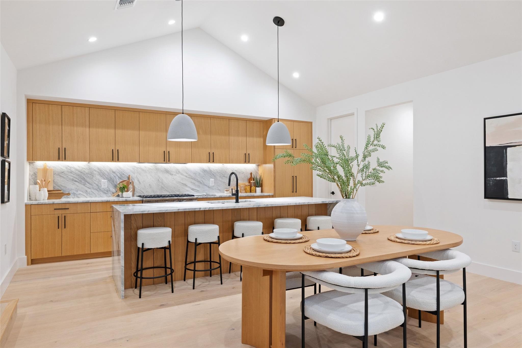 2611 Oak Crest Ave # B, Austin, TX 78704