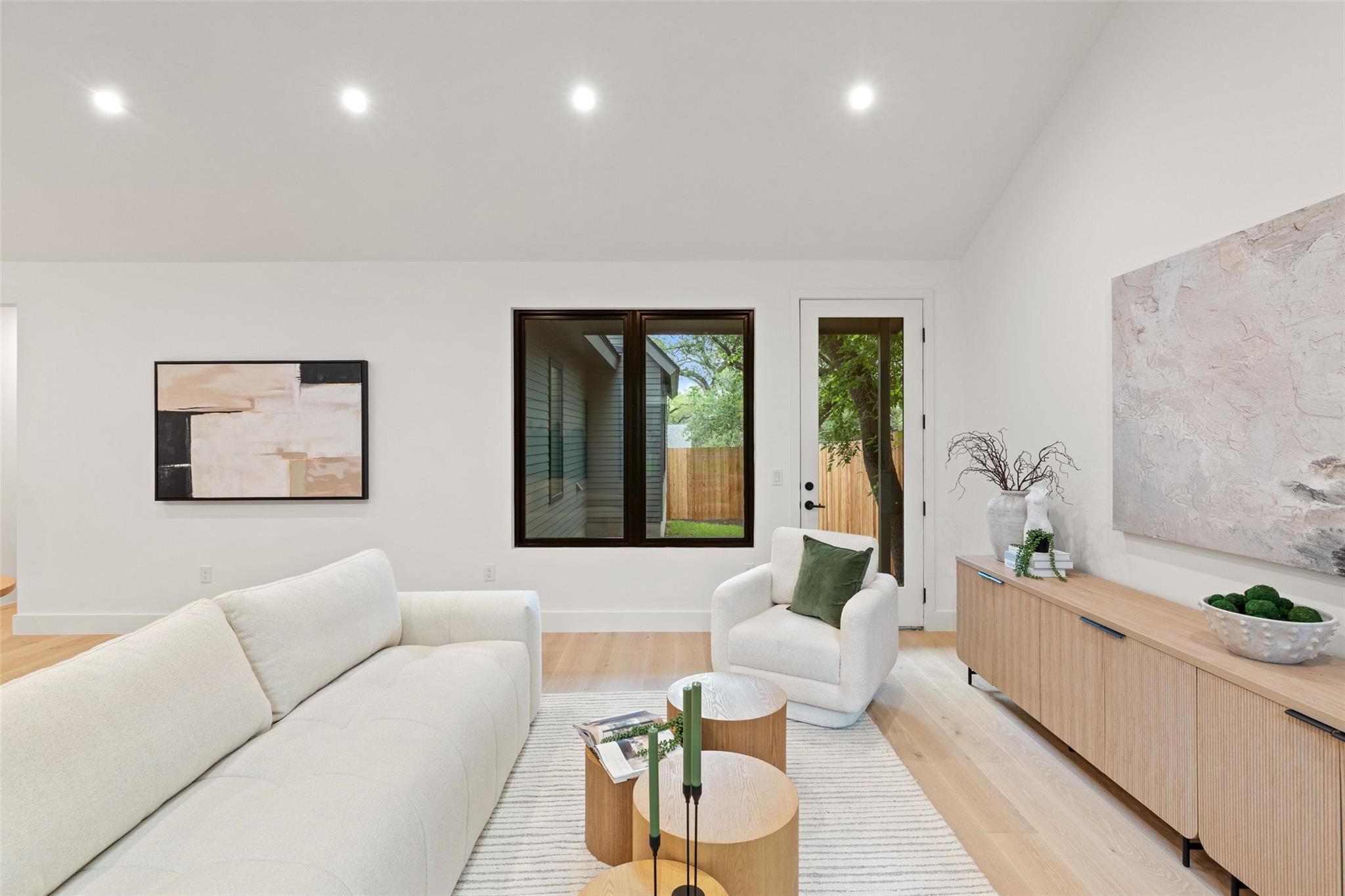 2611 Oak Crest Ave # B, Austin, TX 78704