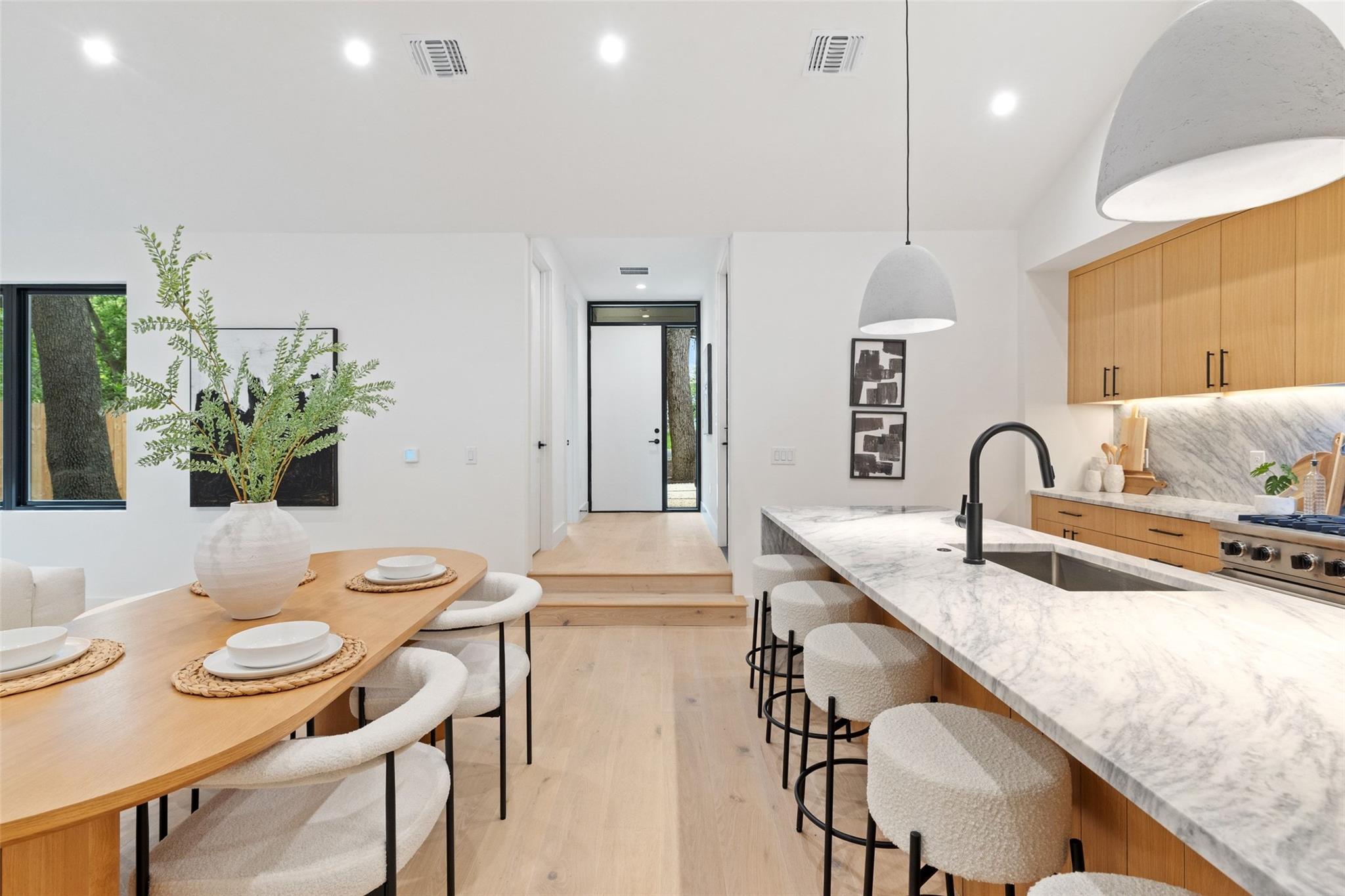 2611 Oak Crest Ave # B, Austin, TX 78704