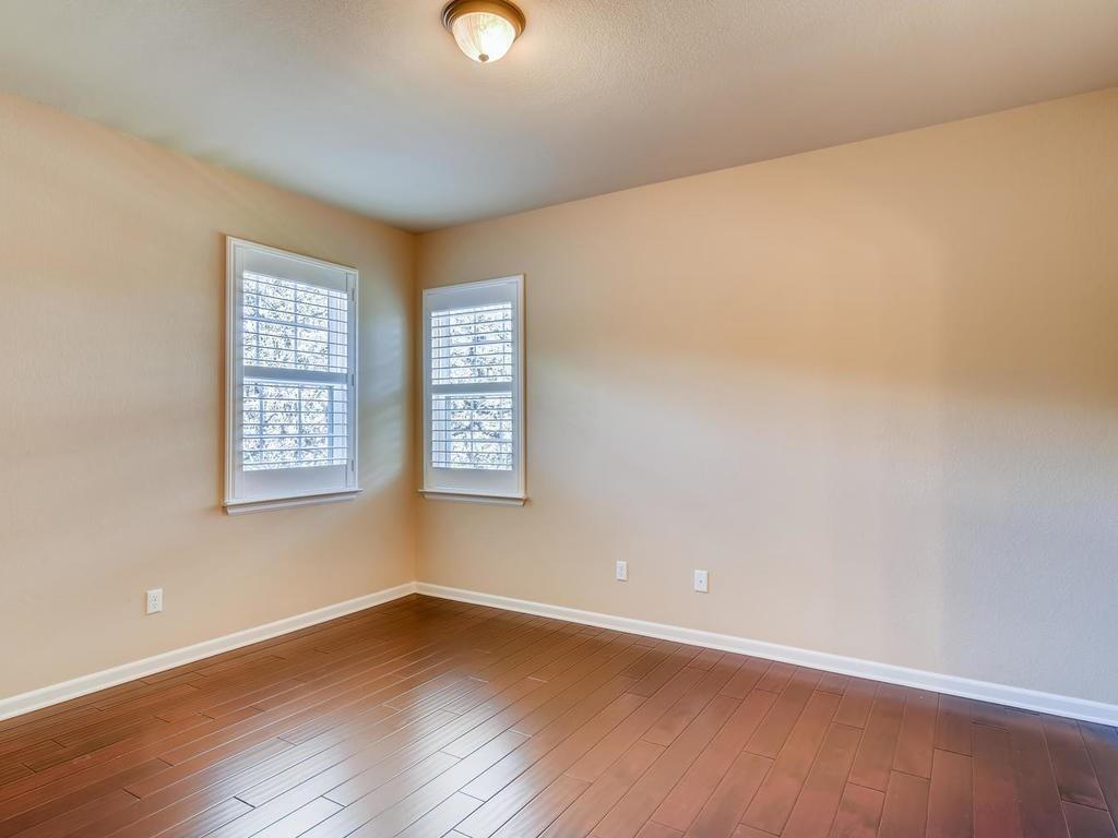 215 REVEILLE Rd, Austin, TX 78746