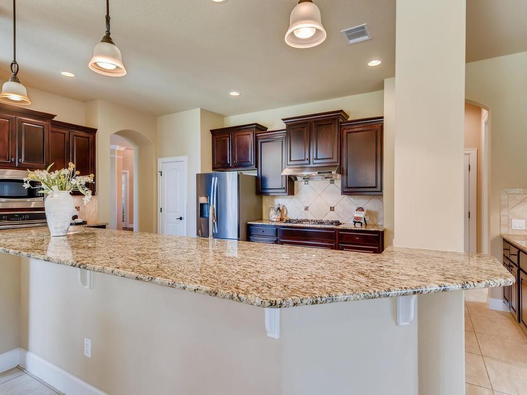 215 REVEILLE Rd, Austin, TX 78746