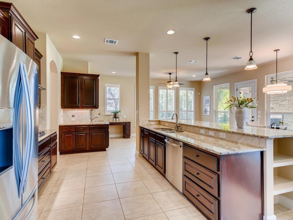 215 REVEILLE Rd, Austin, TX 78746