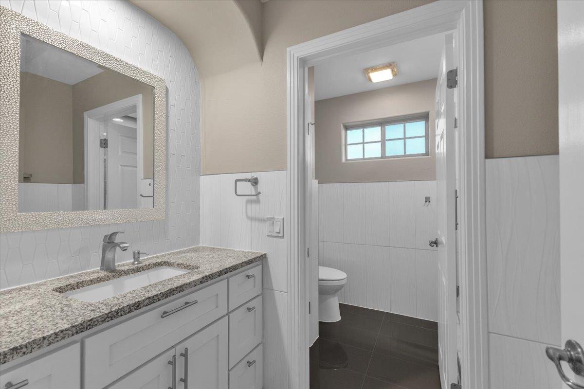 11558 Spicewood Pkwy # 18, Austin, TX 78750