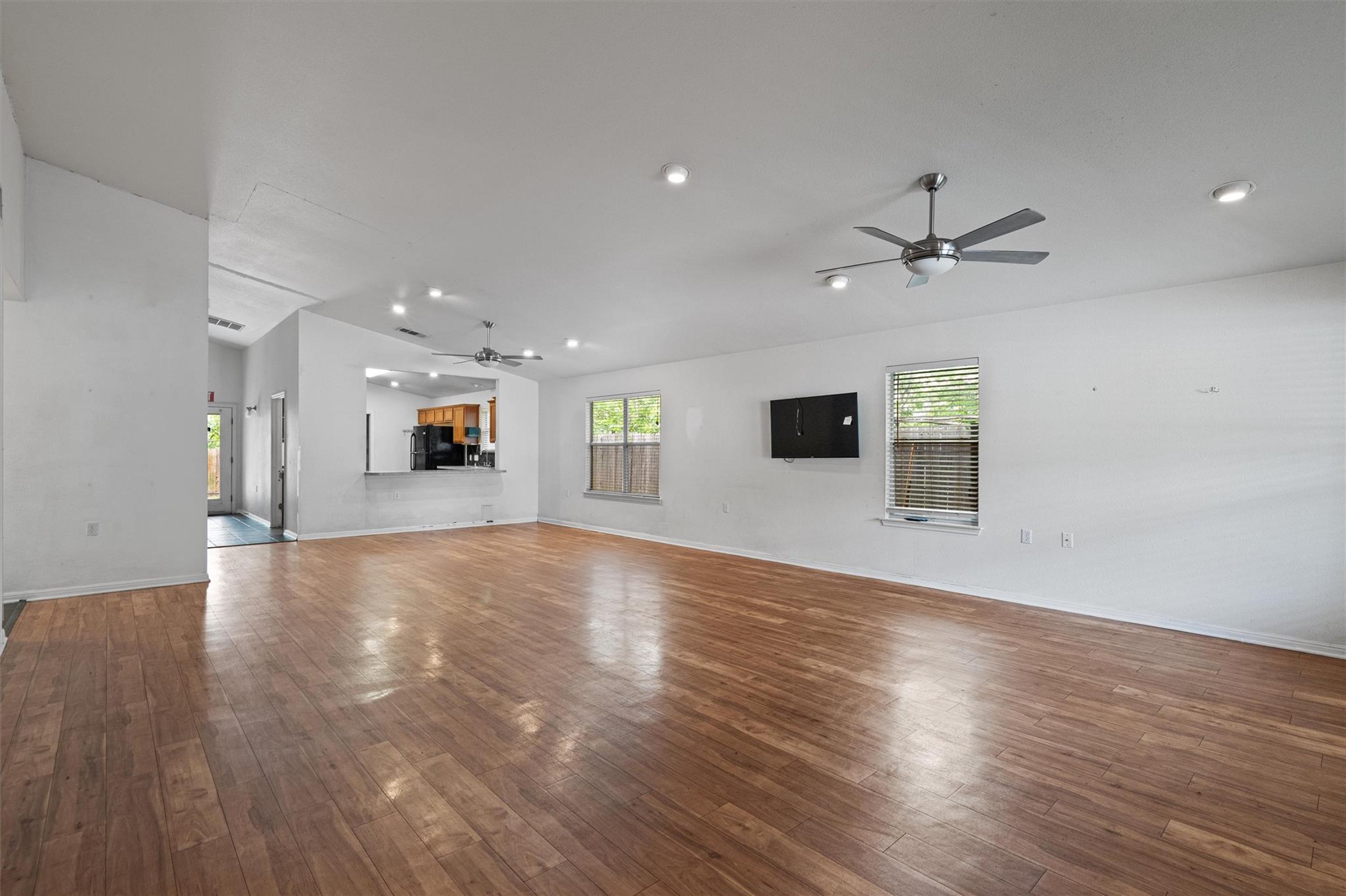 1213 Justin Ln, Austin, TX 78757