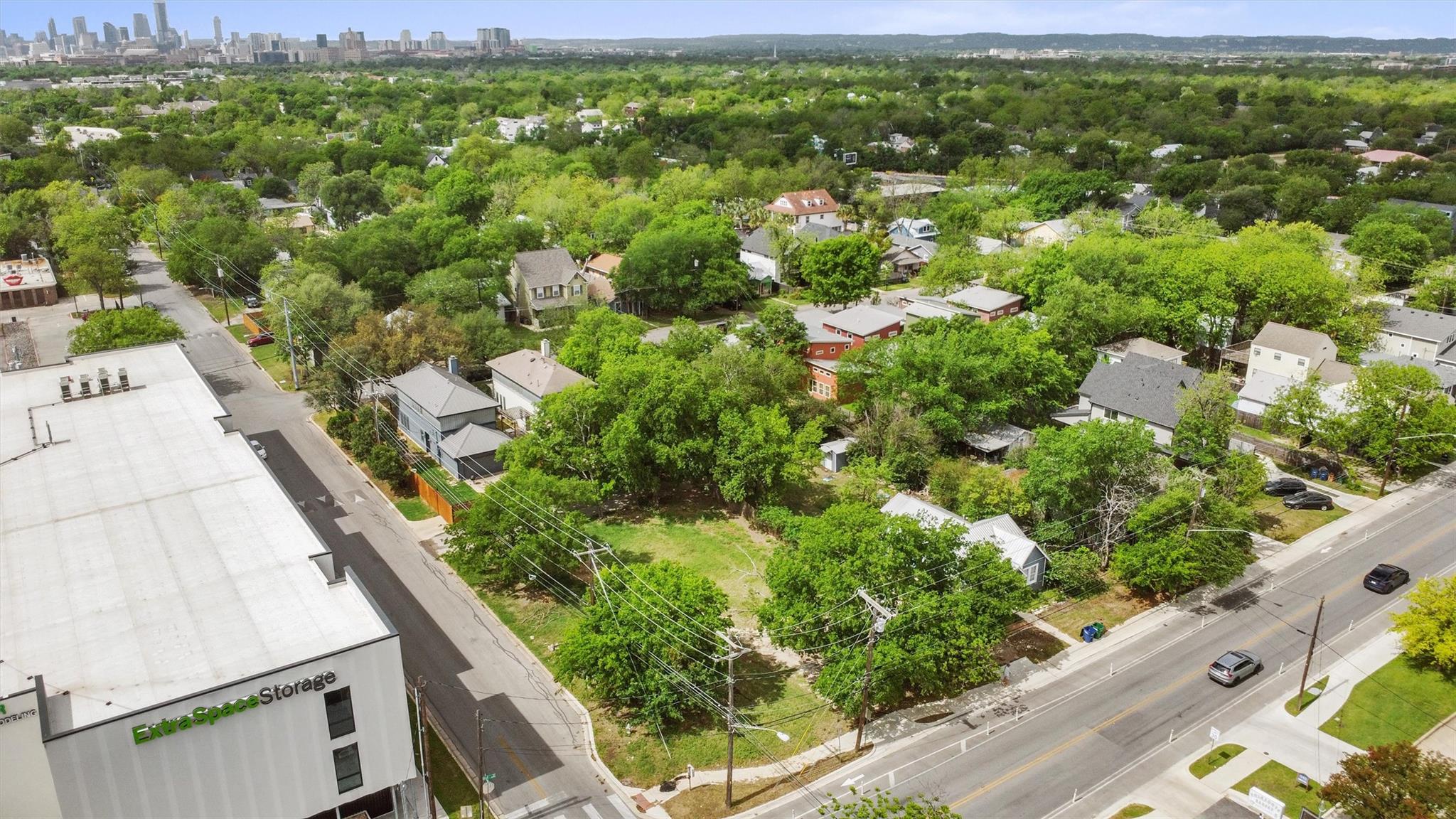 945 E 51st St, Austin, TX 78751