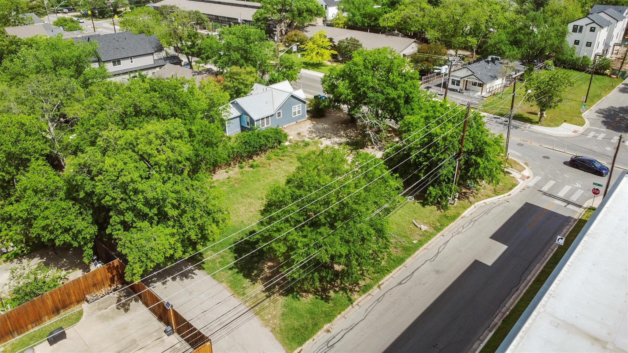 945 E 51st St, Austin, TX 78751