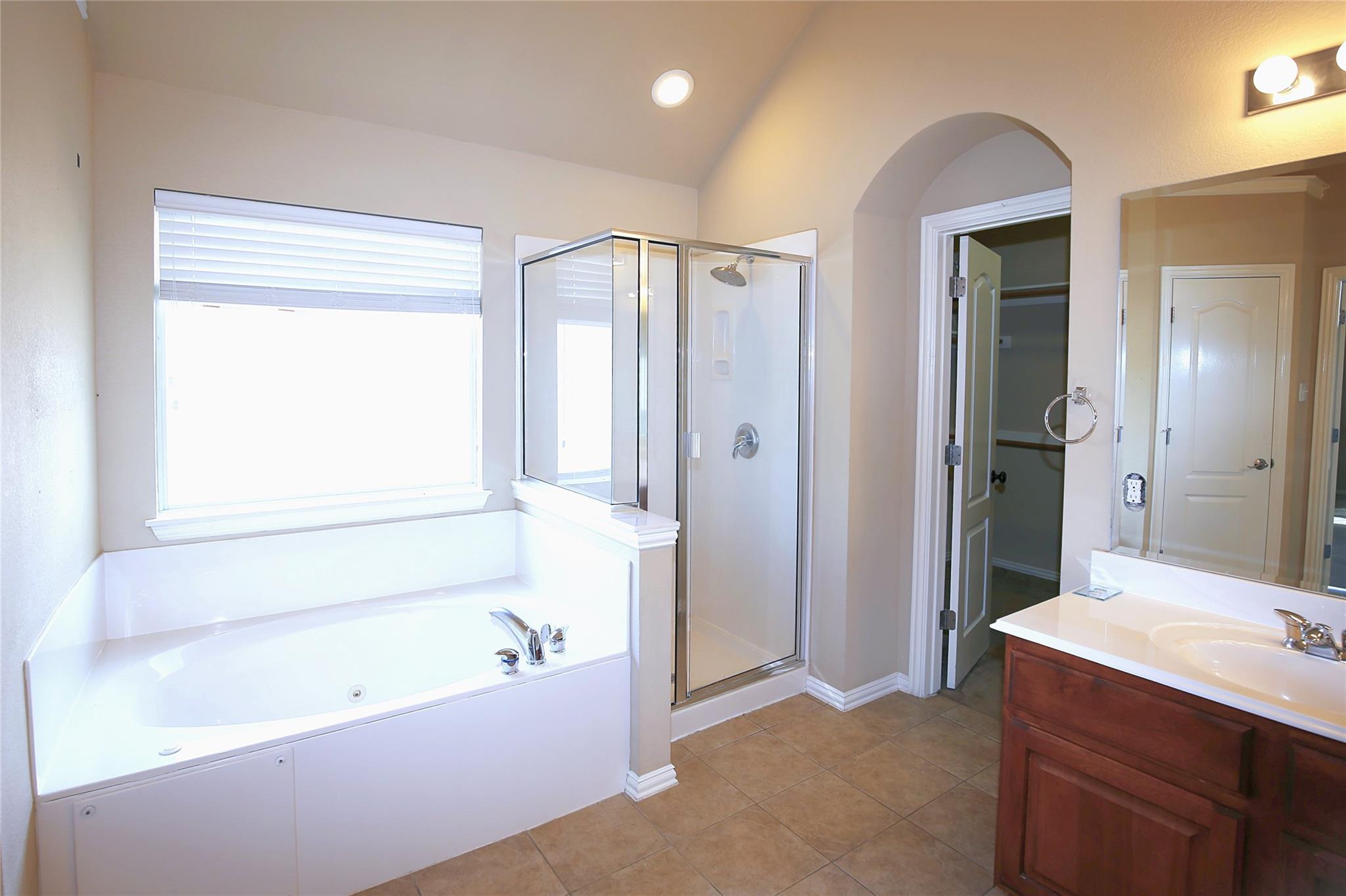 2002 Singing Hls, Leander, TX 78641