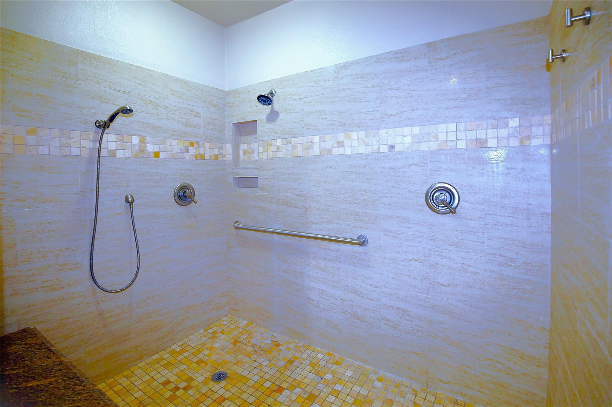 2002 Singing Hls, Leander, TX 78641