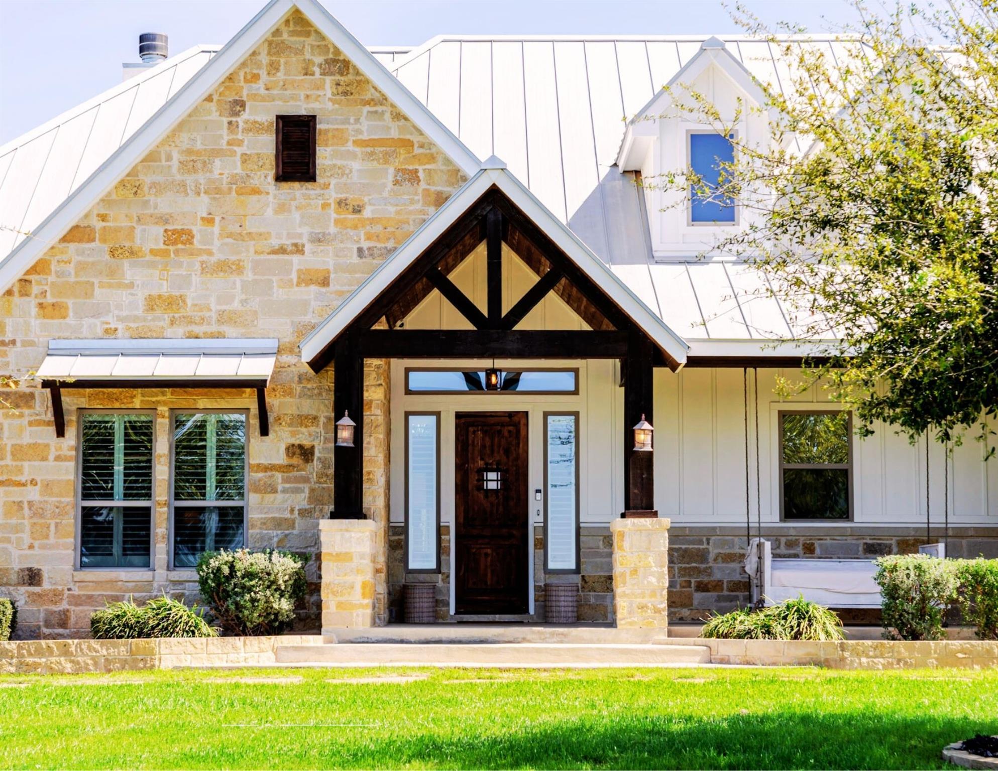 1980 County Road 361, La Vernia, TX 78121