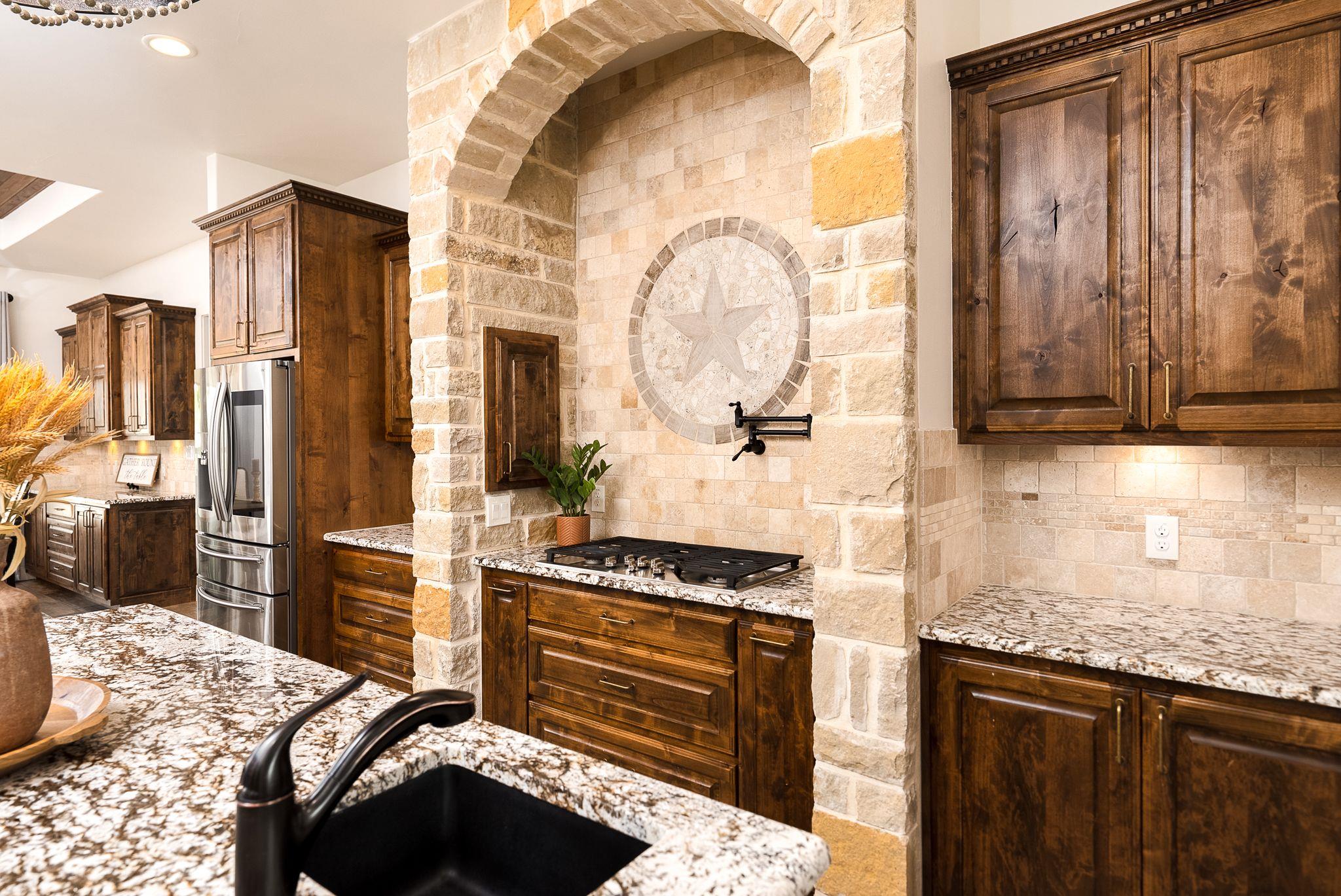 1980 County Road 361, La Vernia, TX 78121