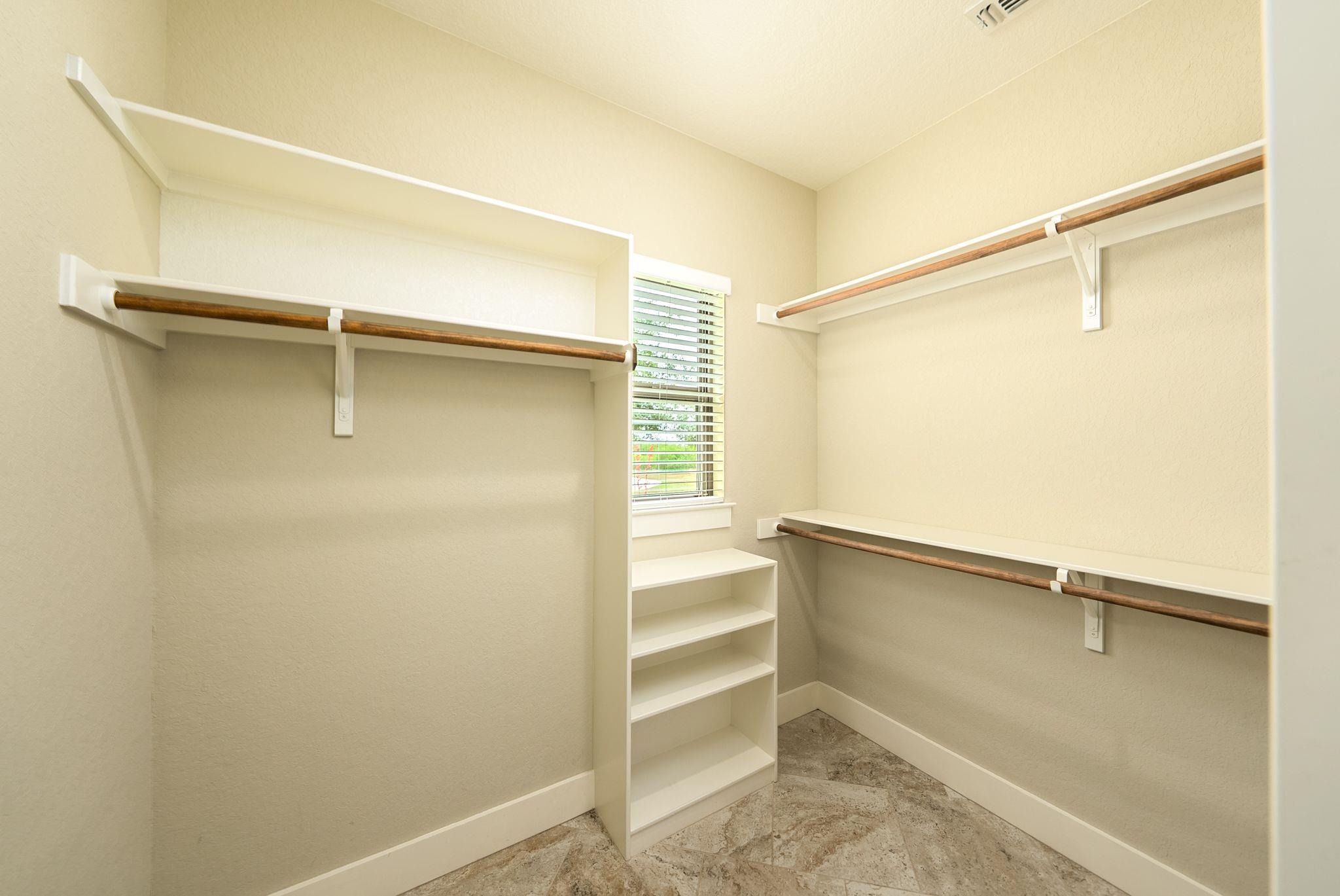 1980 County Road 361, La Vernia, TX 78121