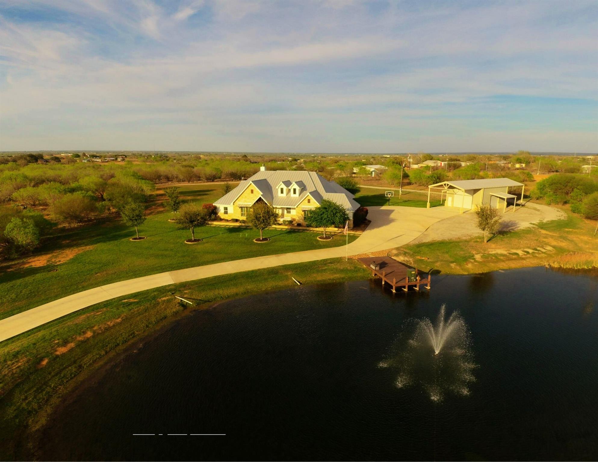 1980 County Road 361, La Vernia, TX 78121