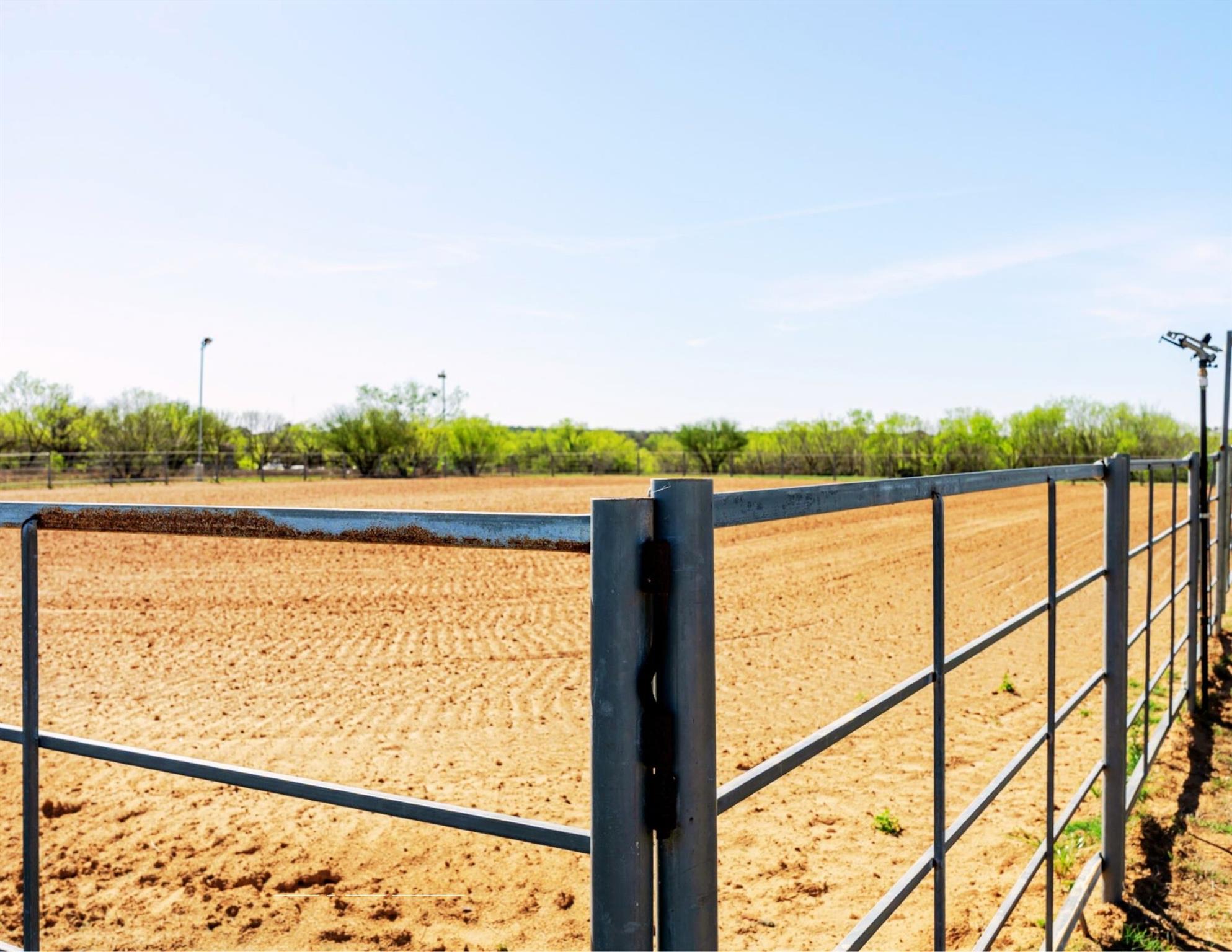 1980 County Road 361, La Vernia, TX 78121