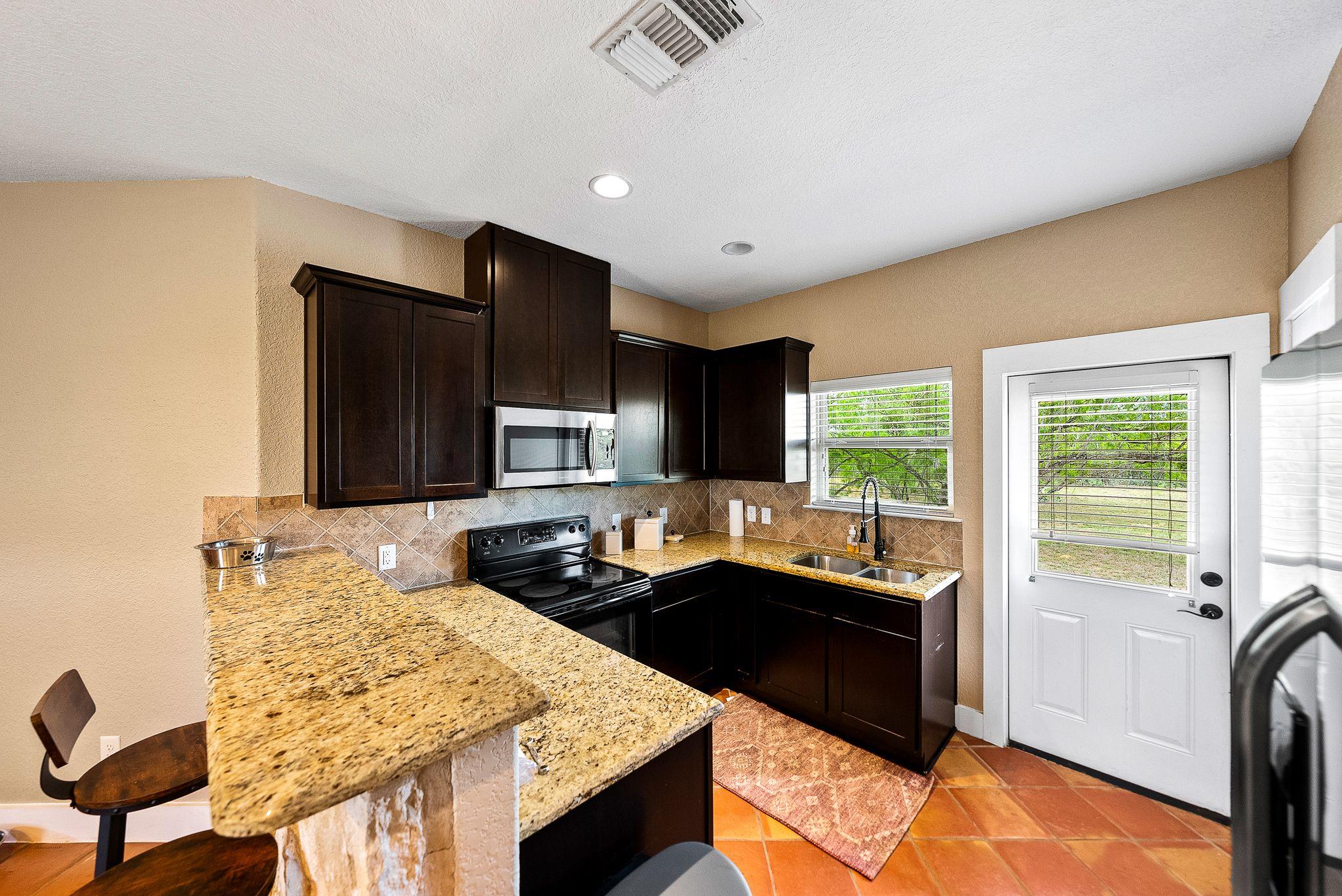 1980 County Road 361, La Vernia, TX 78121