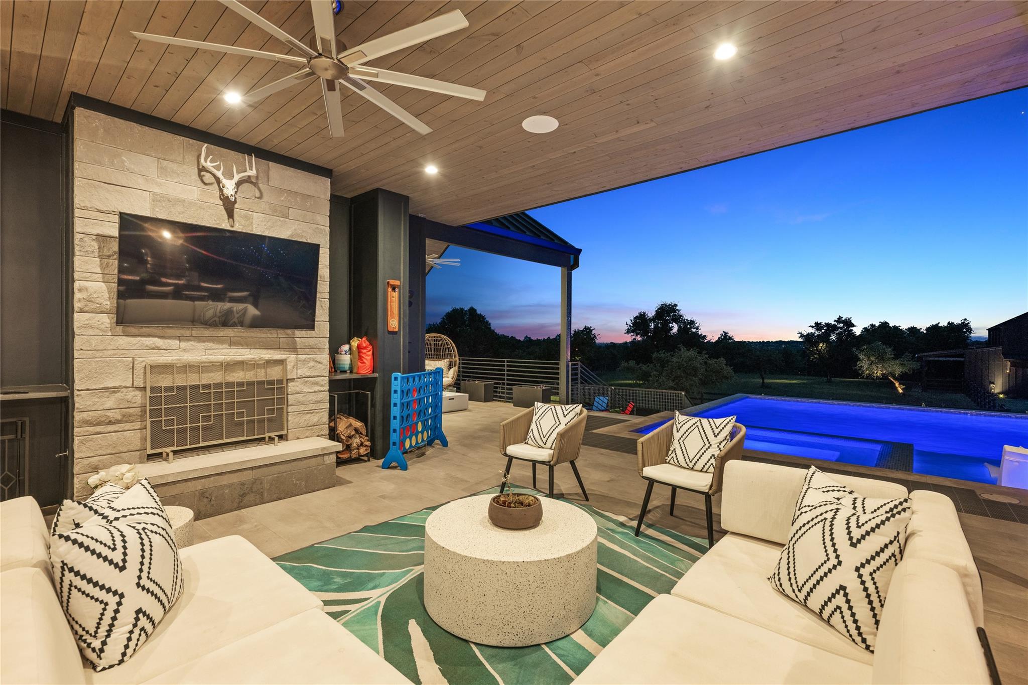 475 Happy Trl, Dripping Springs, TX 78620