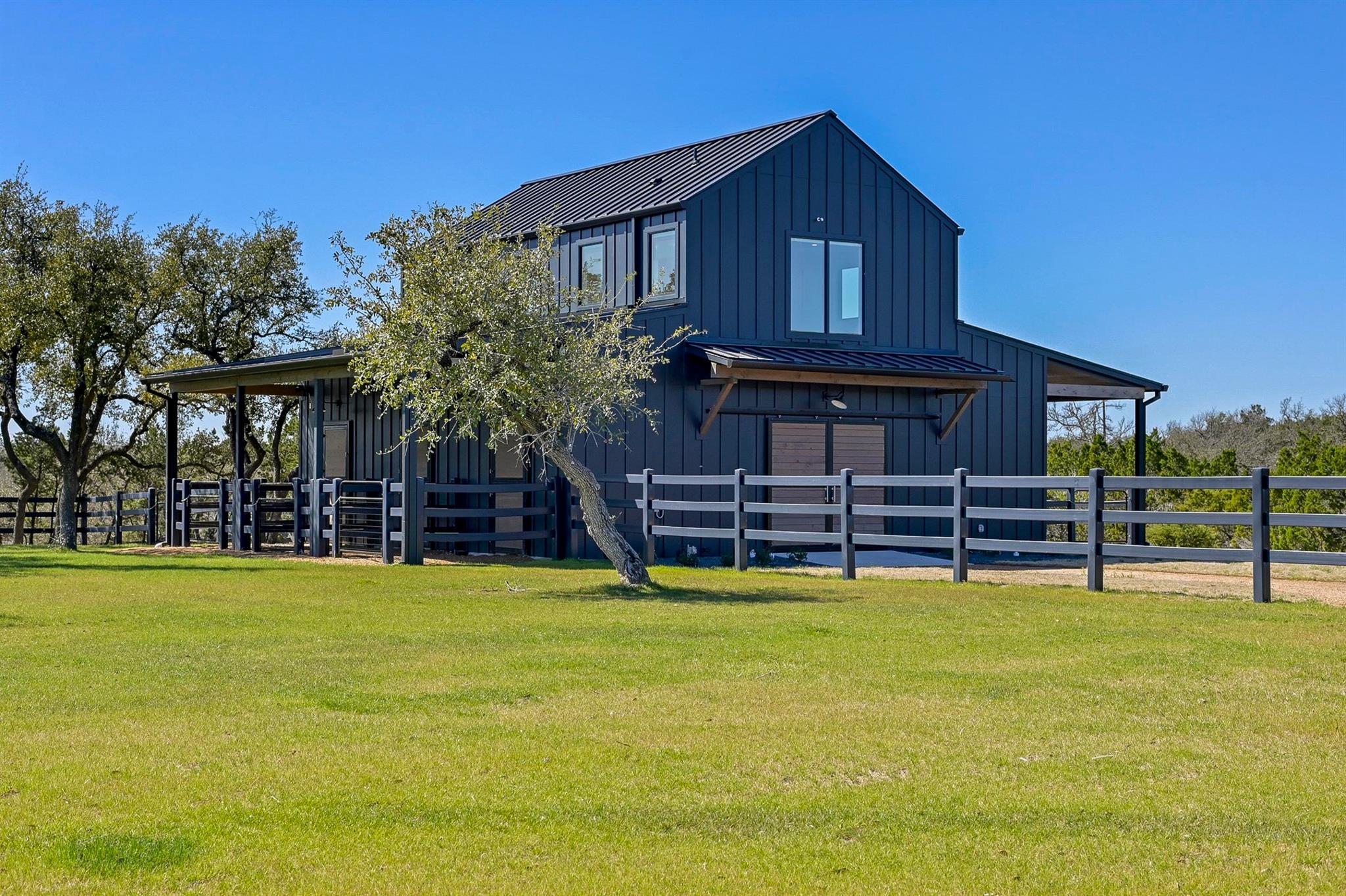 475 Happy Trl, Dripping Springs, TX 78620