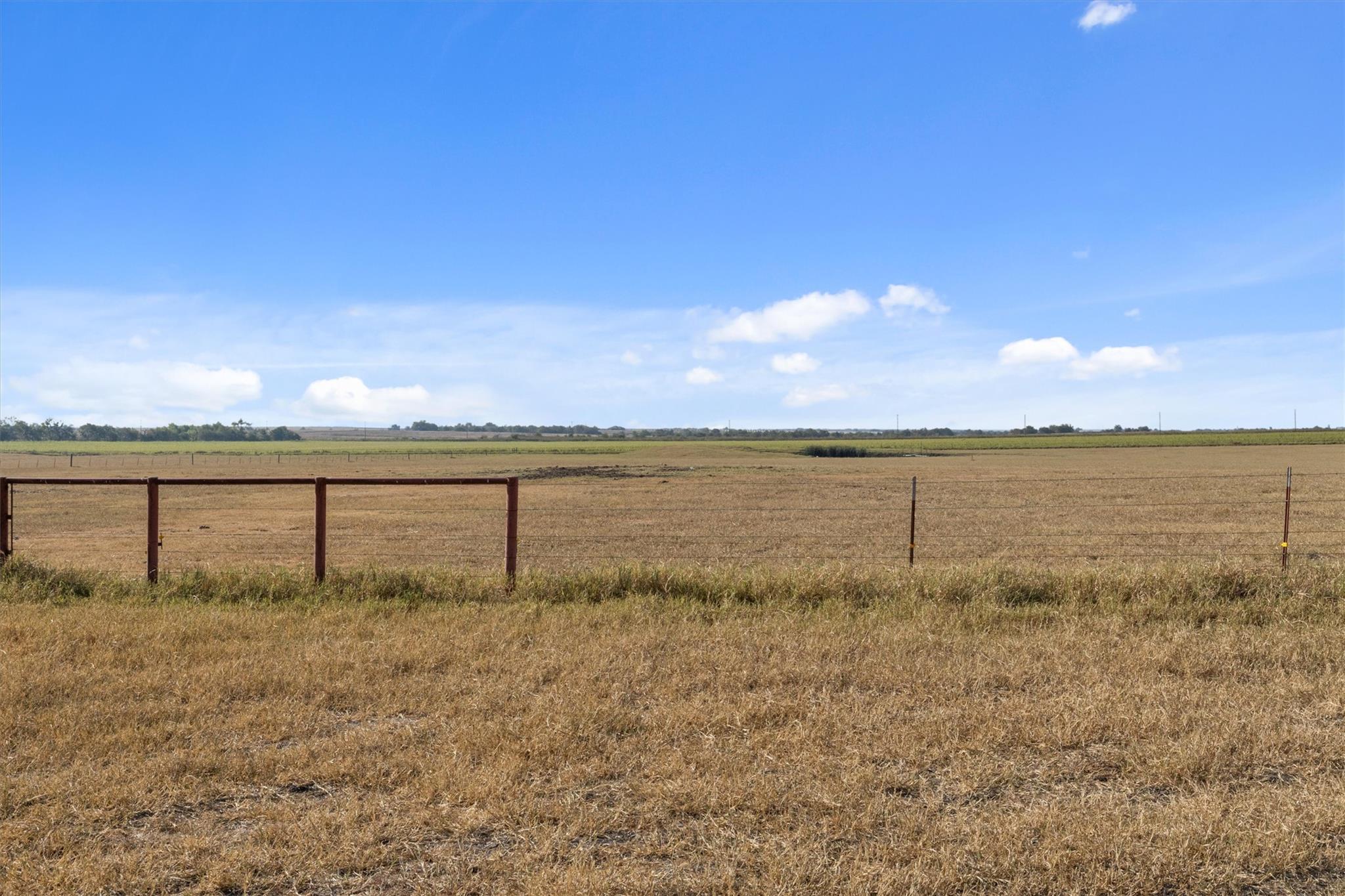 19919 Fm 973 Rd N, Coupland, TX 78615