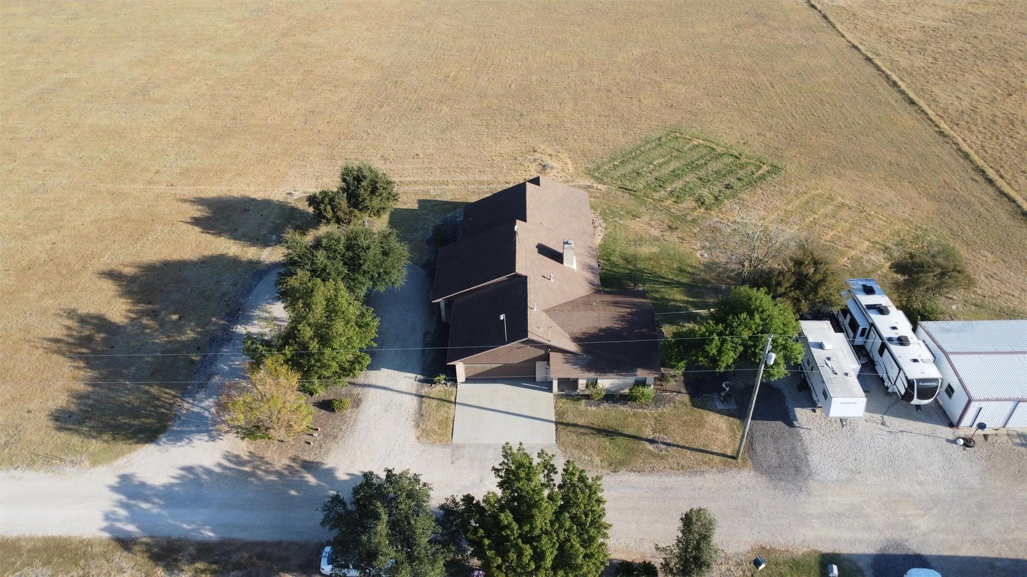 19919 Fm 973 Rd N, Coupland, TX 78615