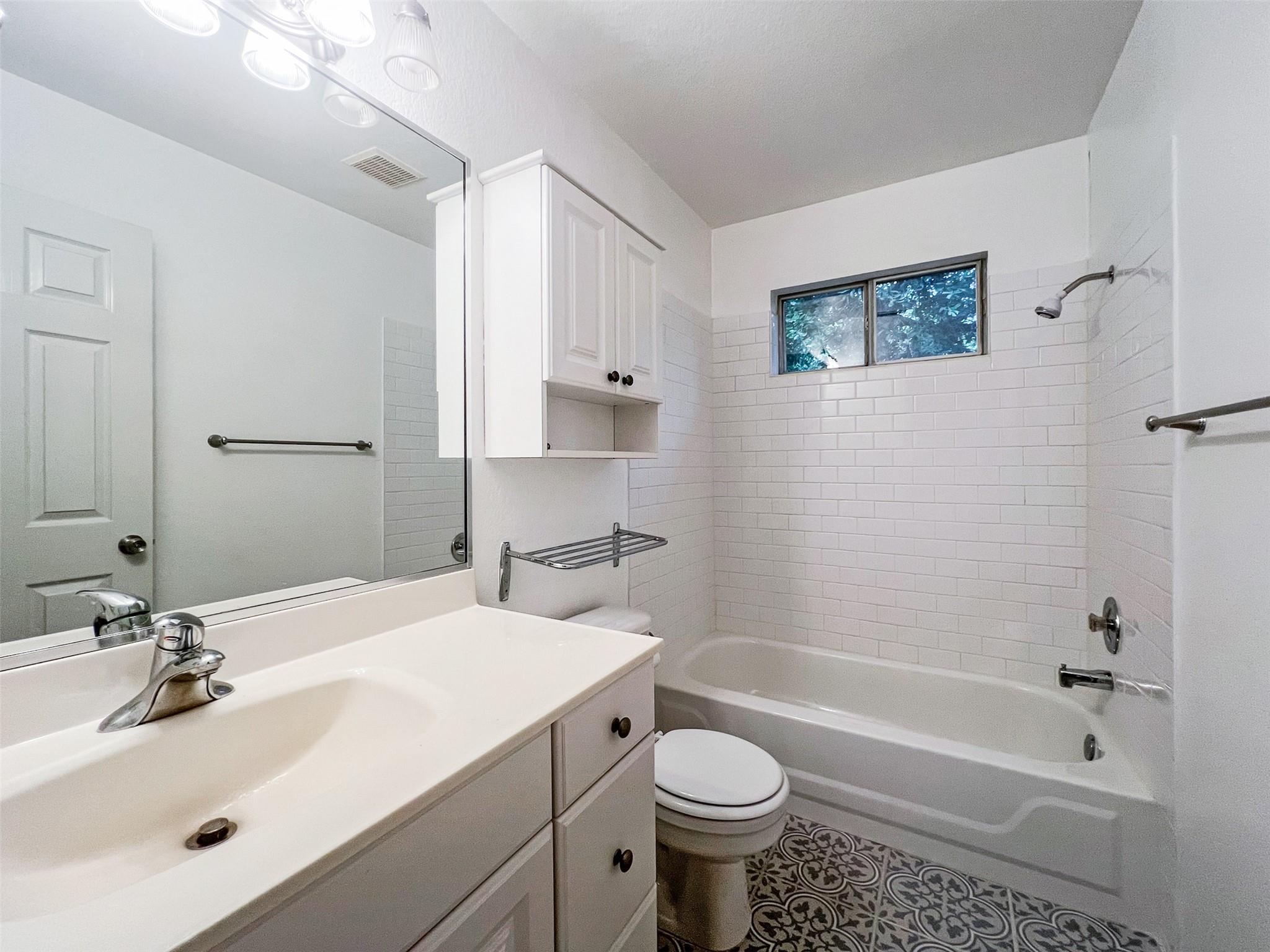 7521 Peabody Dr, Austin, TX 78729