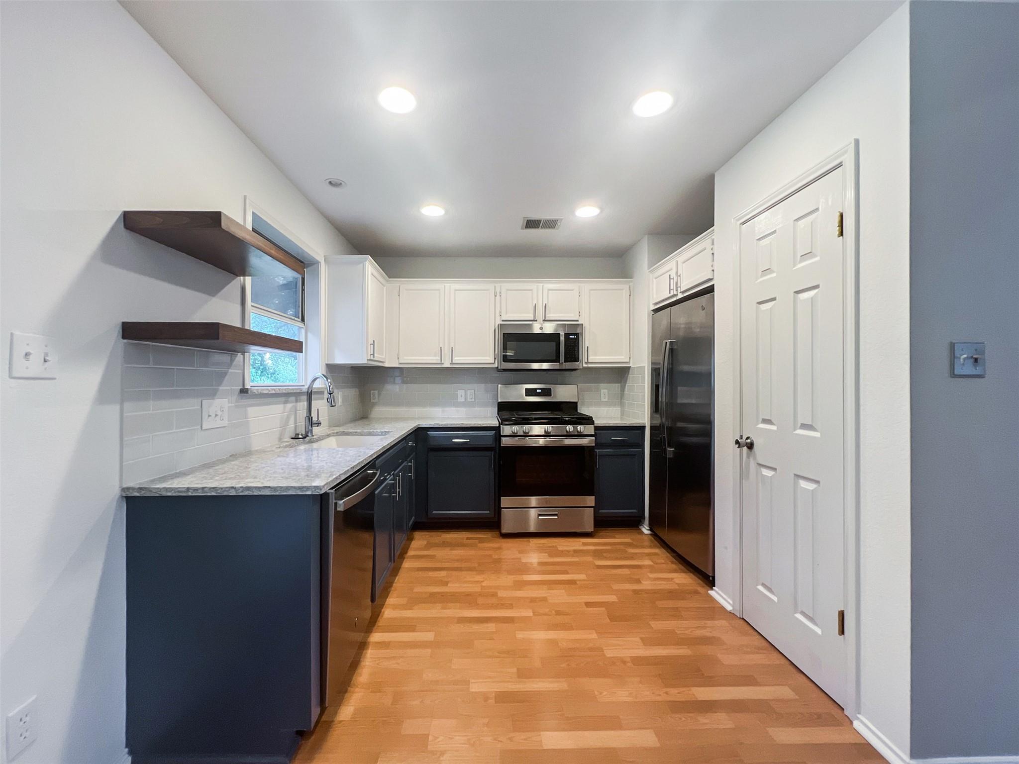 7521 Peabody Dr, Austin, TX 78729
