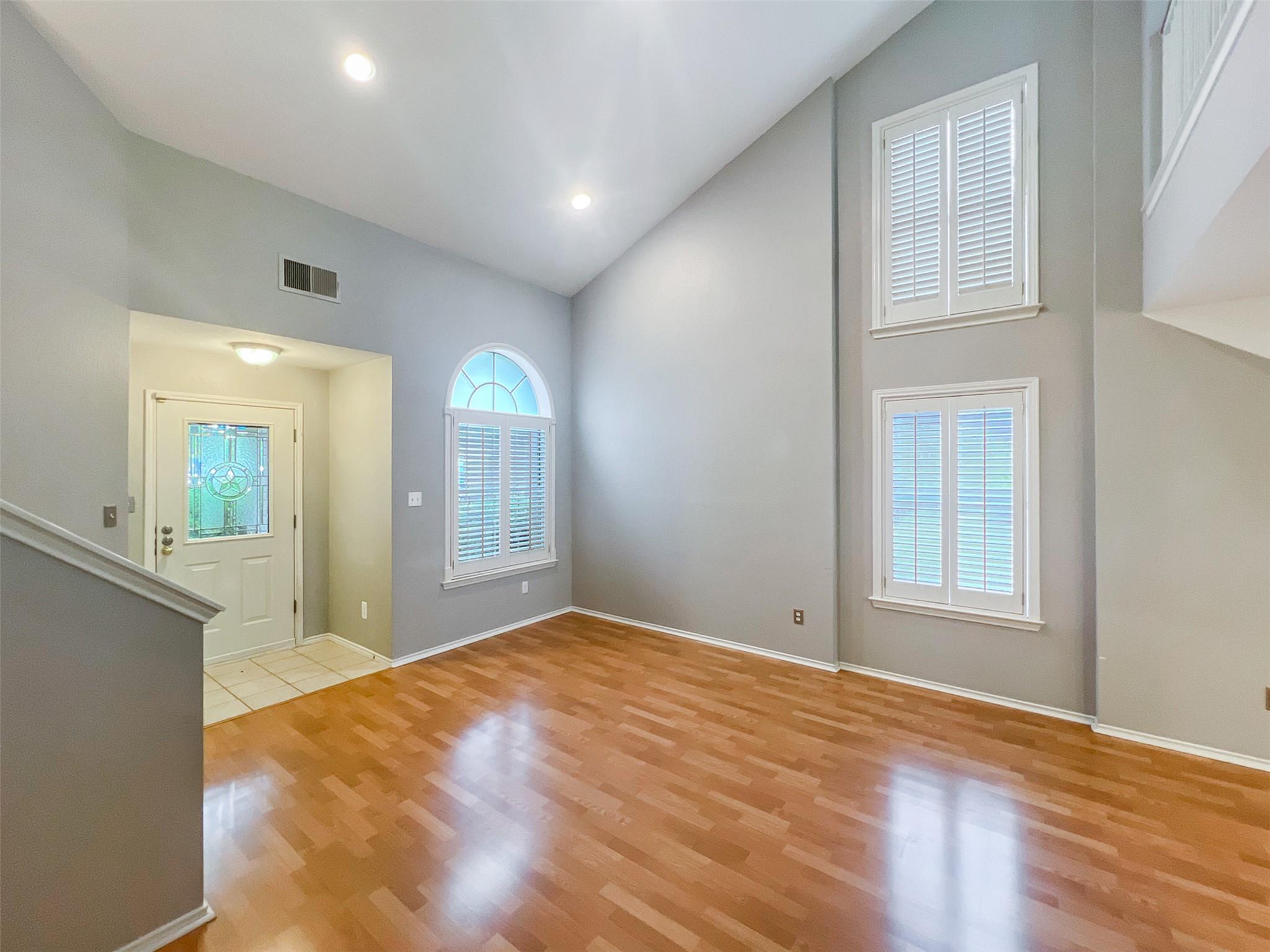 7521 Peabody Dr, Austin, TX 78729