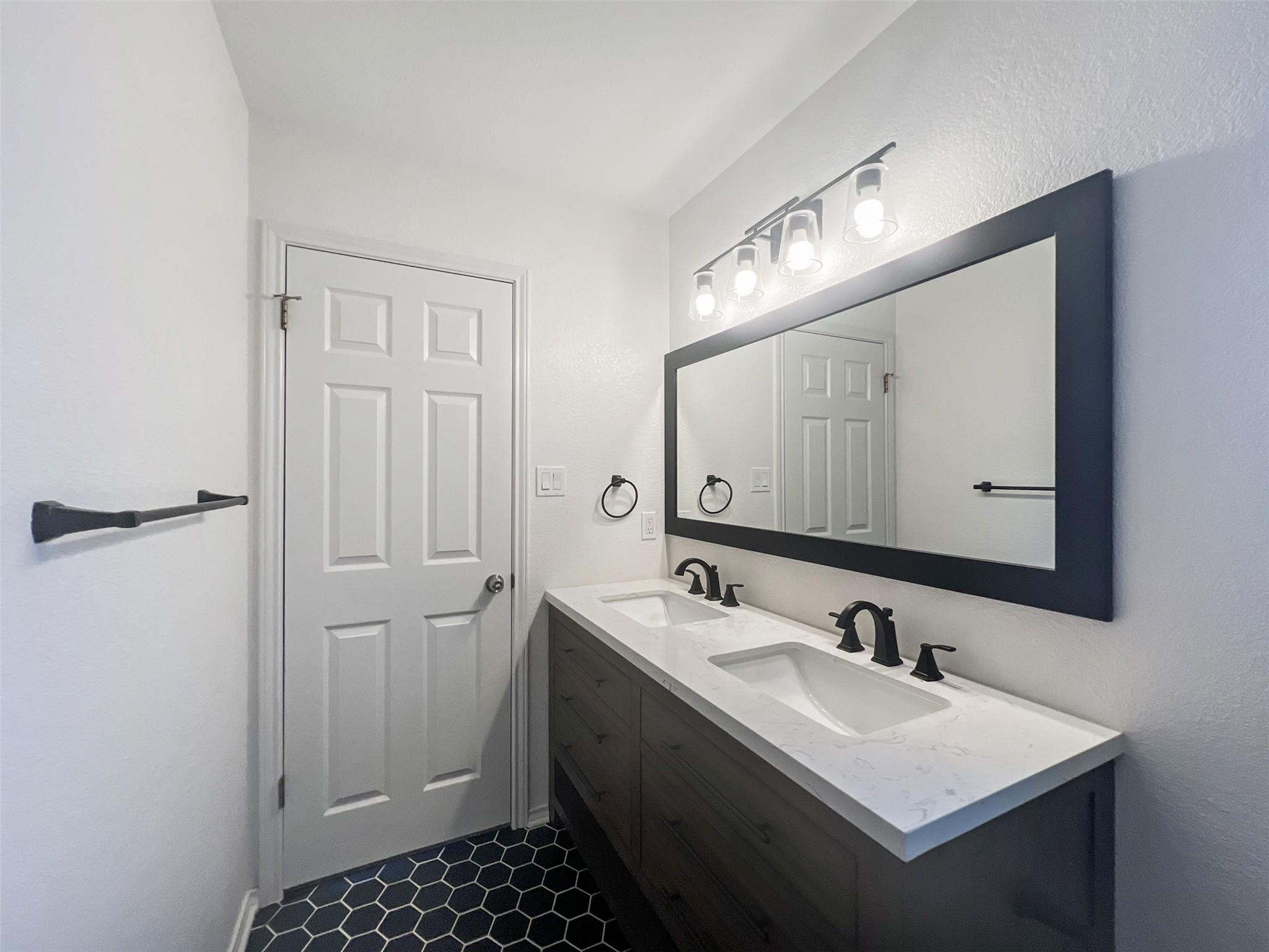 7521 Peabody Dr, Austin, TX 78729