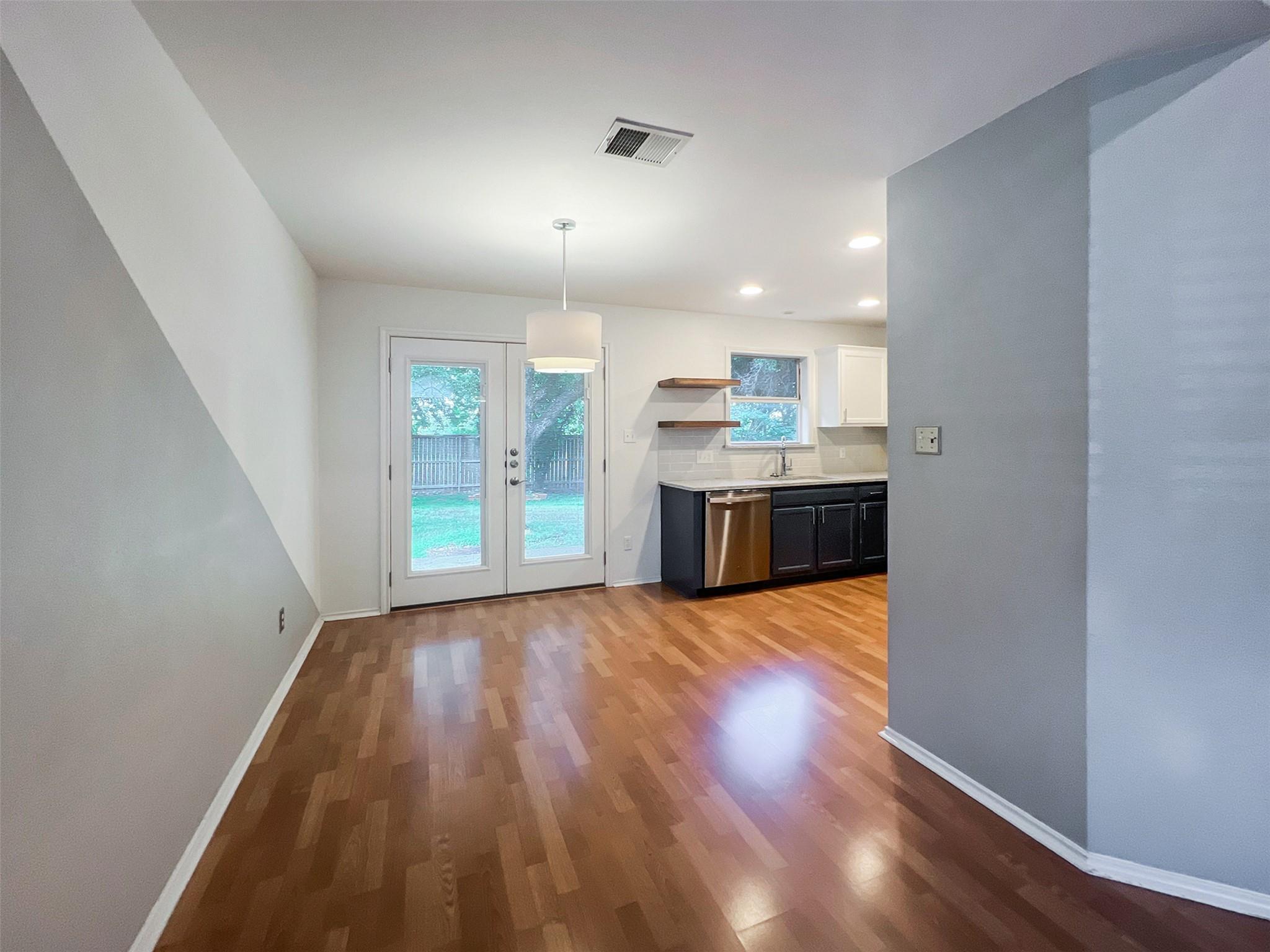 7521 Peabody Dr, Austin, TX 78729