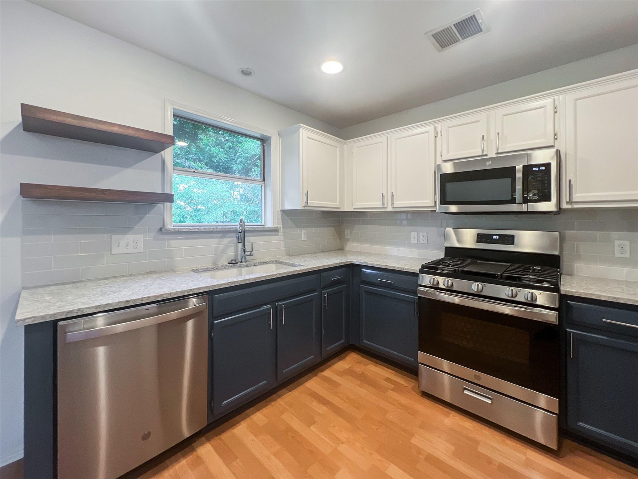 7521 Peabody Dr, Austin, TX 78729