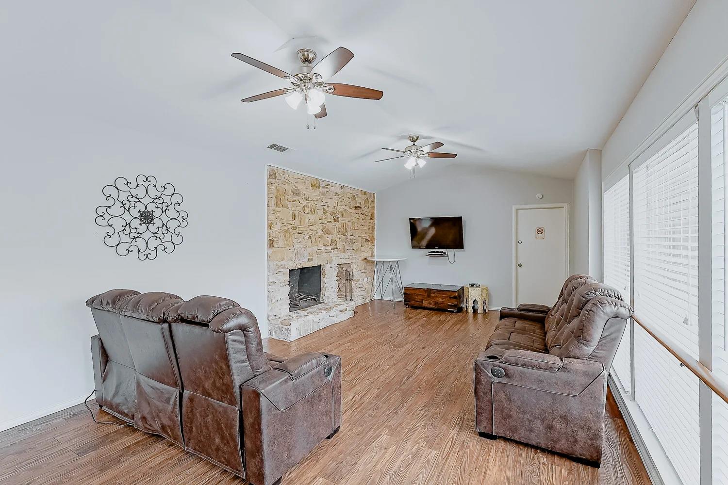 8100 N Mopac Expy # 01-201, Austin, TX 78759