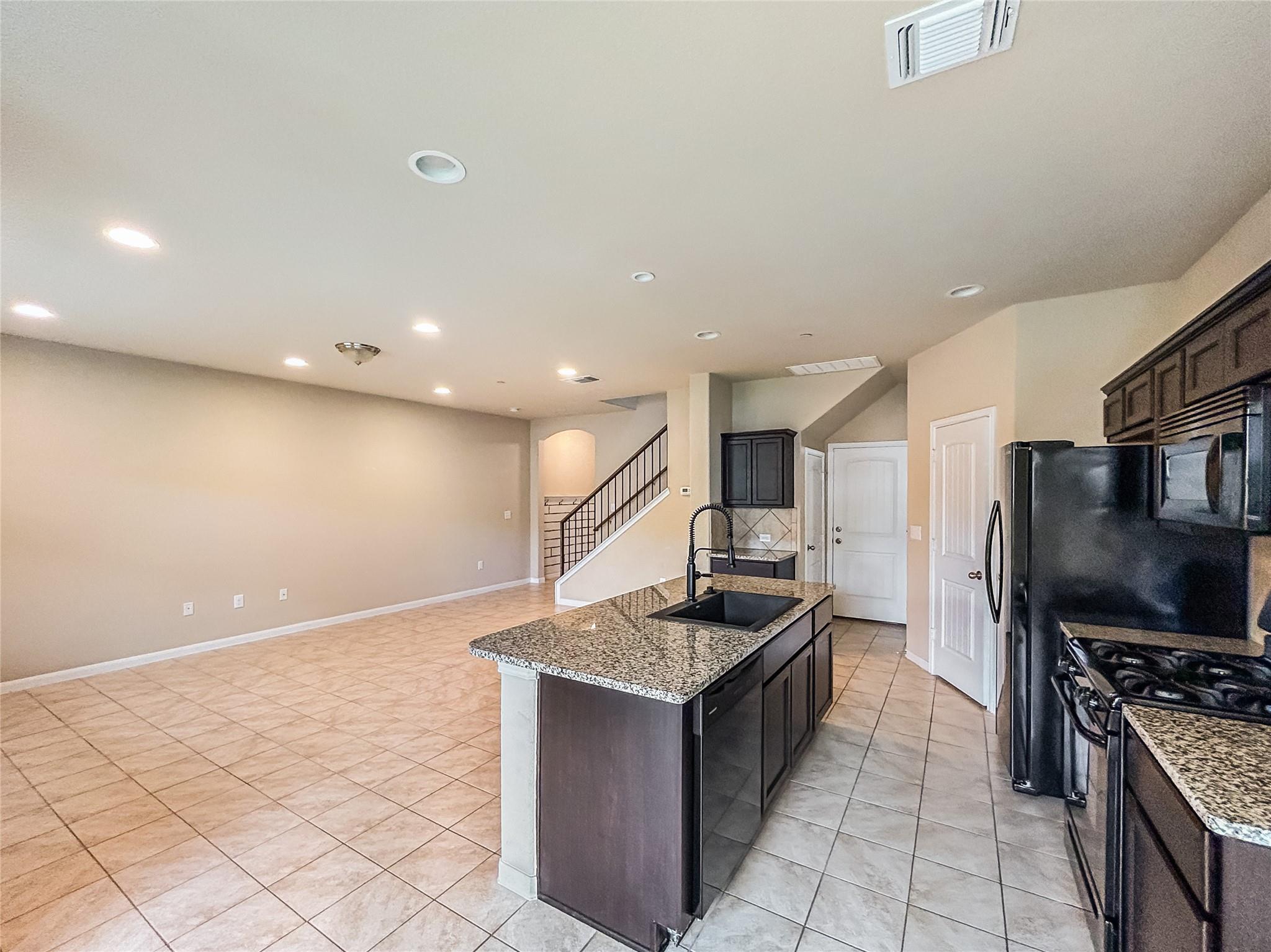 2880 Donnell Dr # 3302, Round Rock, TX 78664