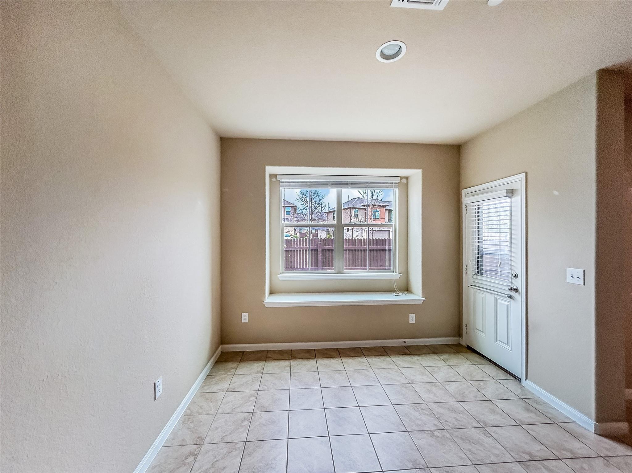2880 Donnell Dr # 3302, Round Rock, TX 78664