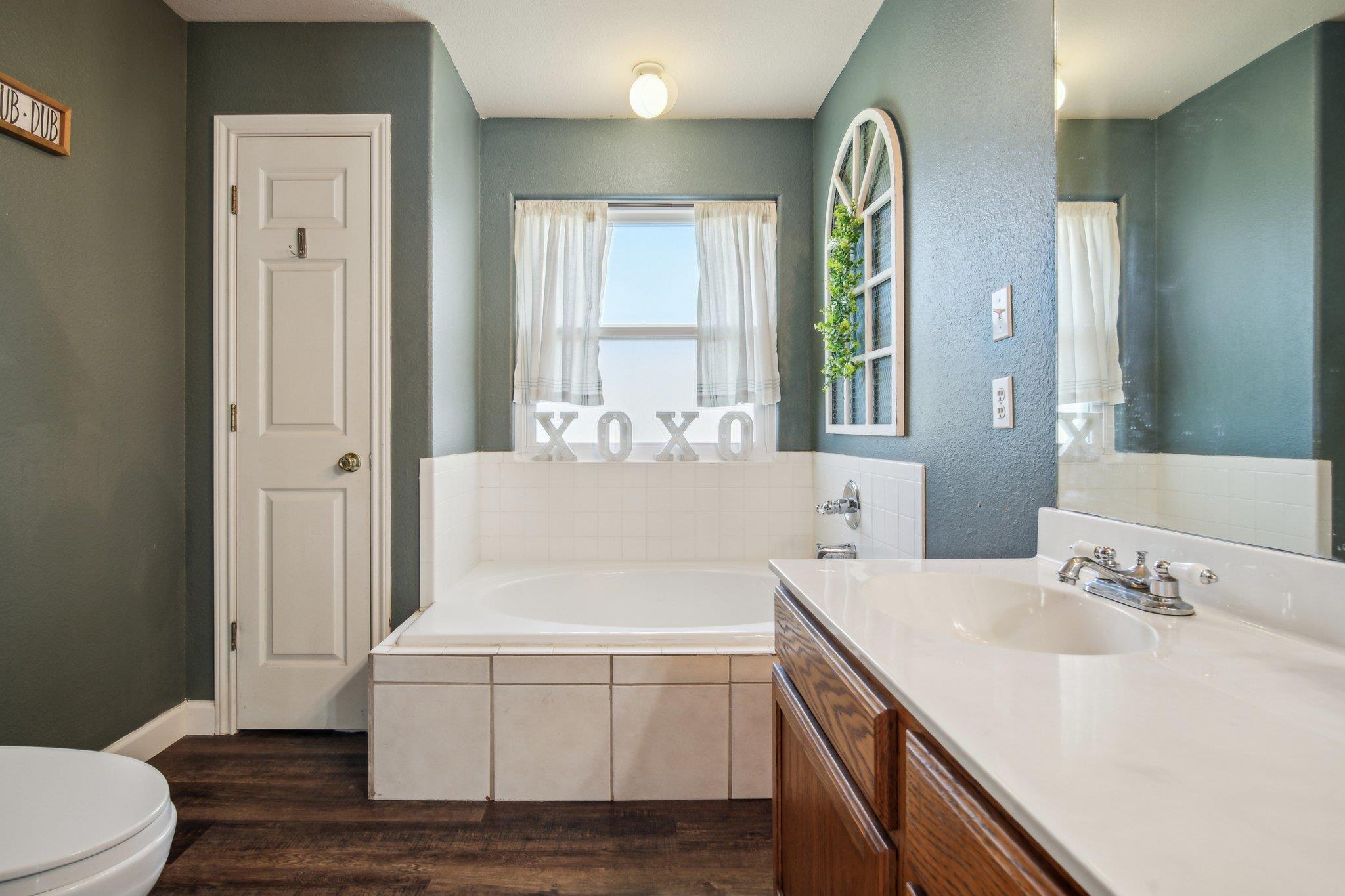 107 Hawea Ln, Bastrop, TX 78602